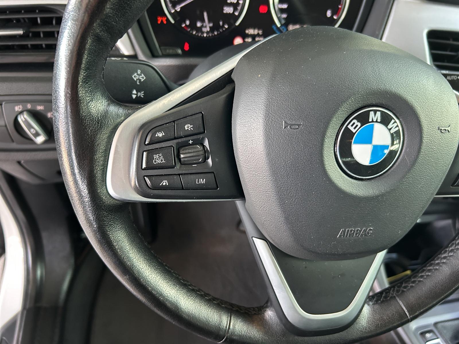 BMW X1 18d xDrive-image-12