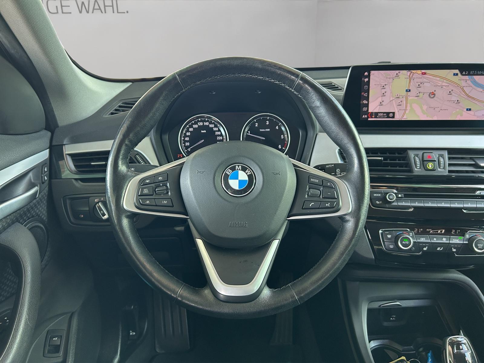BMW X1 18d xDrive-image-9