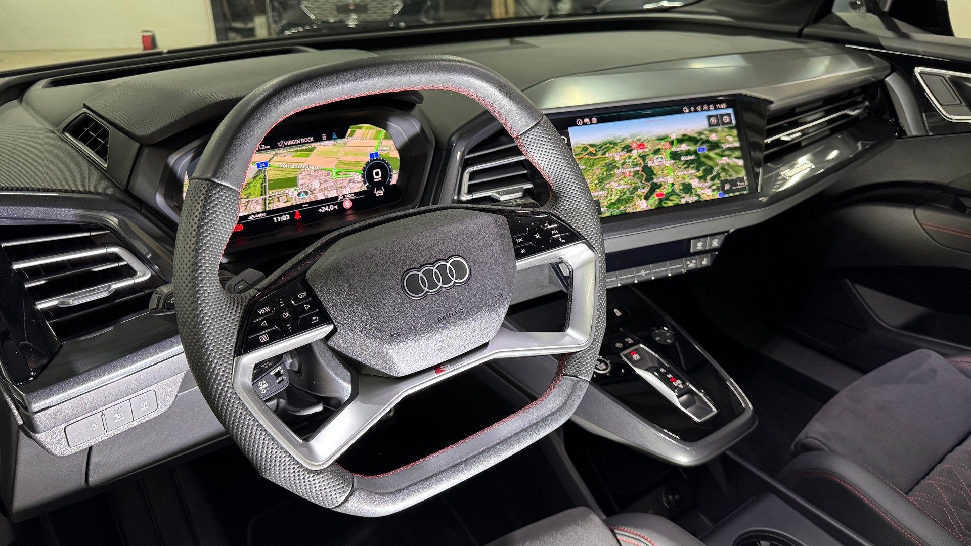 AUDI Q4 e-tron 45 S-Line Edition Swiss Ski quattro 82kWh / TOP-Ausstattung / CH-Fahrzeug-image-13