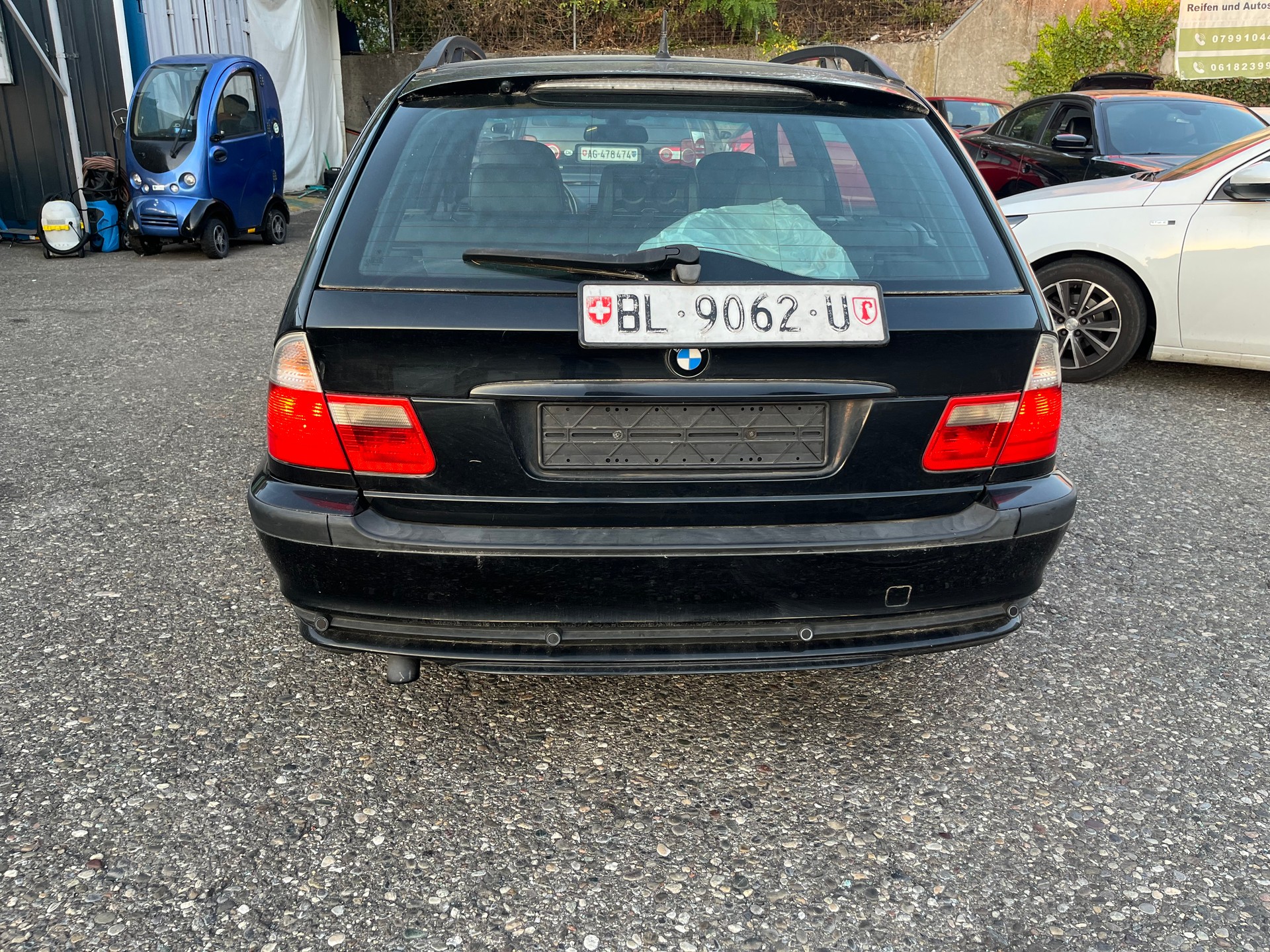 BMW 320d Touring-image-4