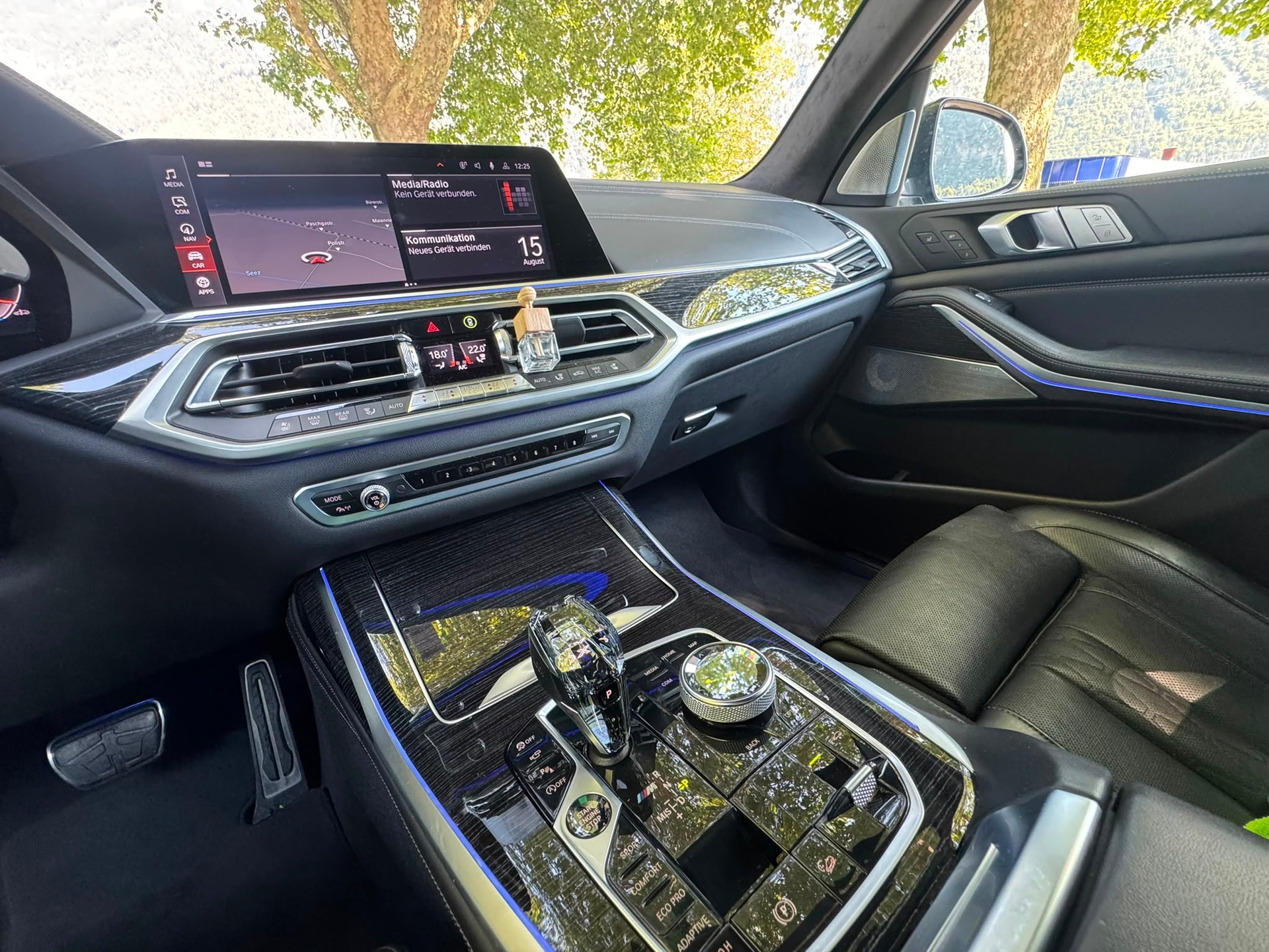 BMW X7 xDrive M50i Steptronic-image-22