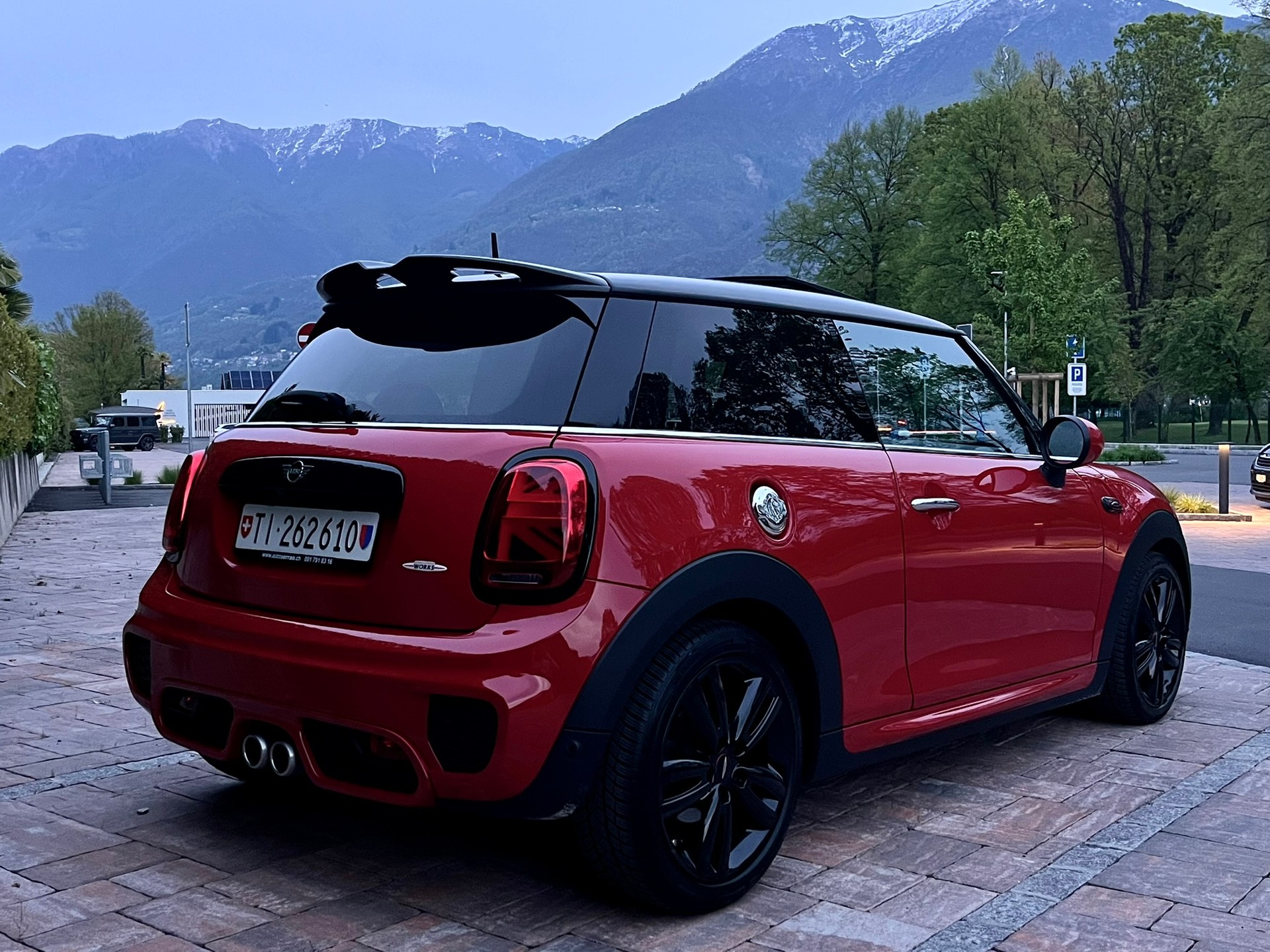 MINI 2.0i Cooper S SDKG-image-1