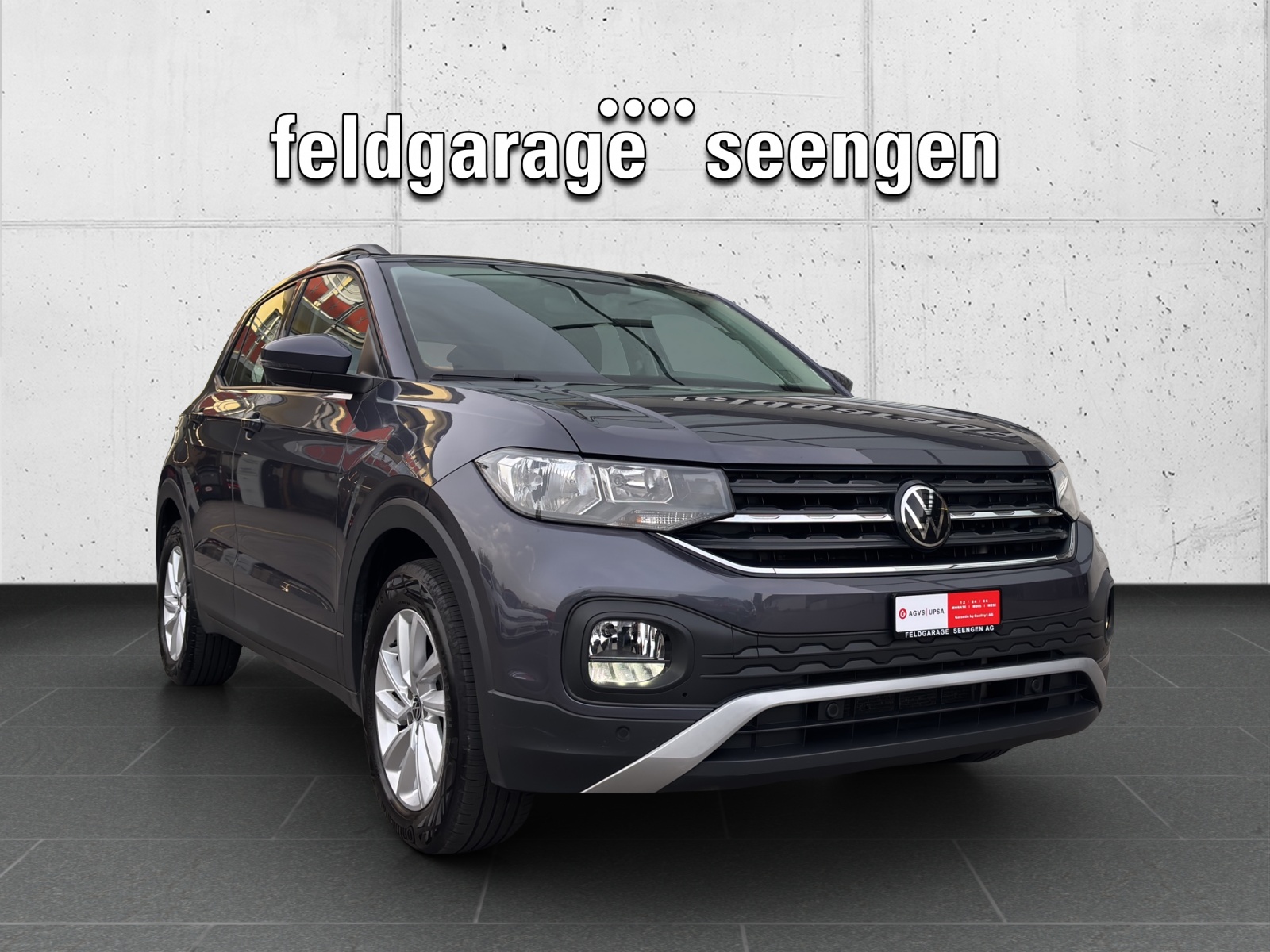 VW T-Cross 1.0 TSI Life DSG mit AHK, Rückfahkamera & Winterräder-image-2