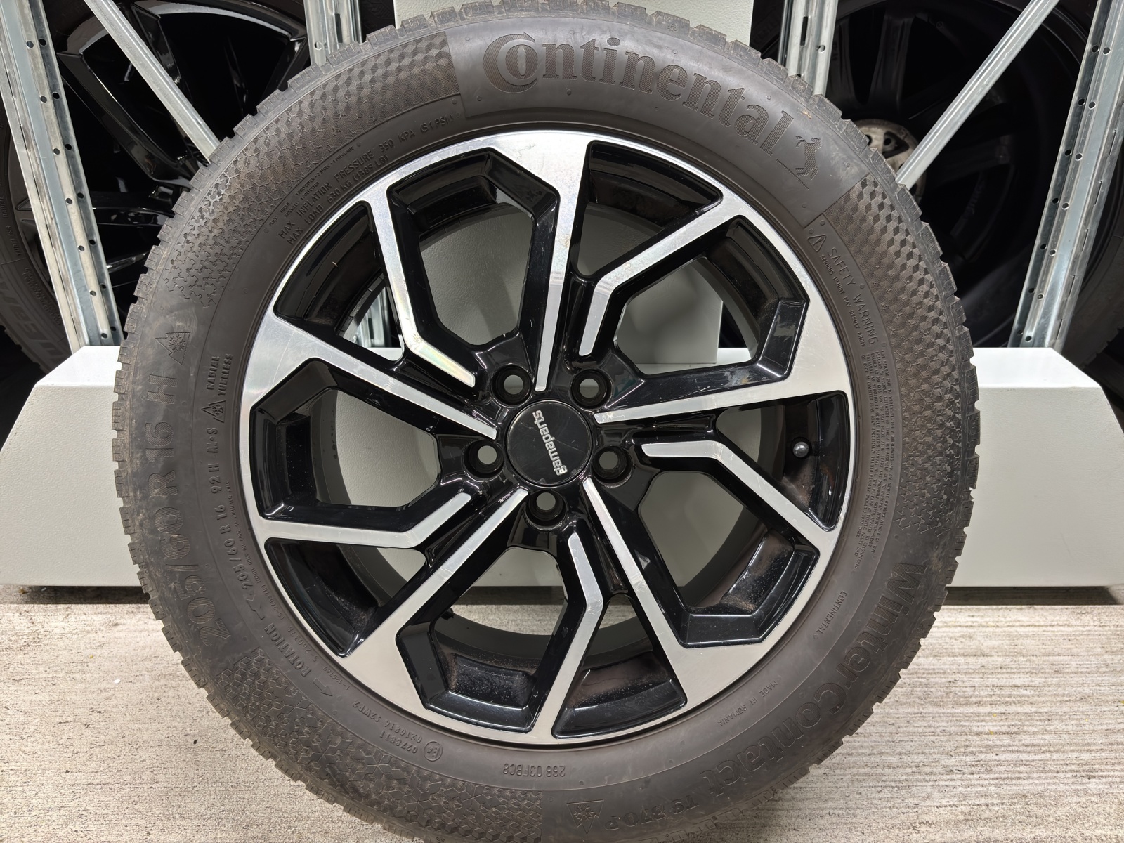 VW T-Cross 1.0 TSI Life DSG mit AHK, Rückfahkamera & Winterräder-image-25