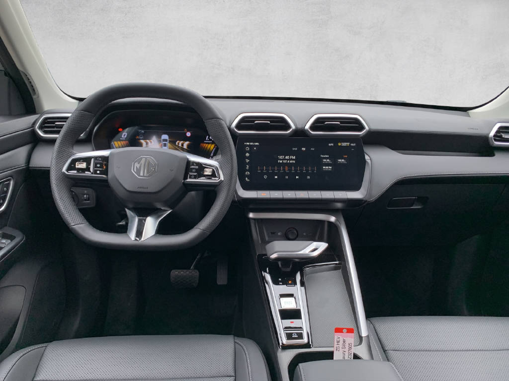 MG ZS 1.5 Hybrid+ Luxury-image-8