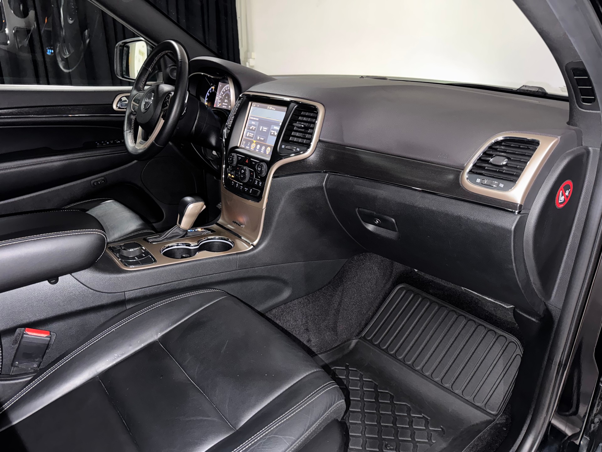 JEEP Grand Cherokee 3.0 CRD Limited Automatic | CH |-image-11