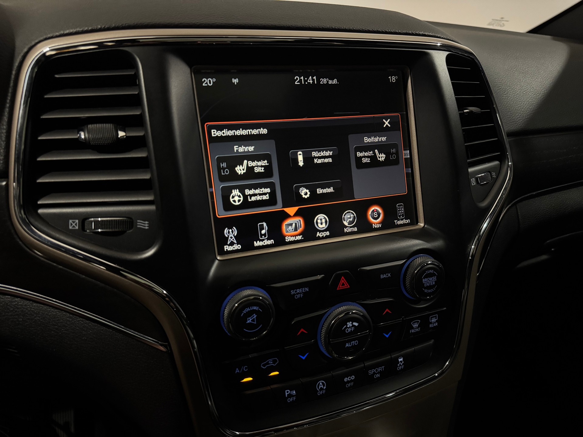 JEEP Grand Cherokee 3.0 CRD Limited Automatic | CH |-image-18