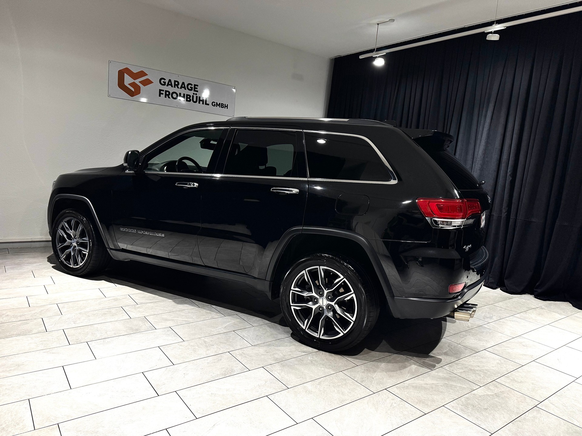 JEEP Grand Cherokee 3.0 CRD Limited Automatic | CH |-image-6