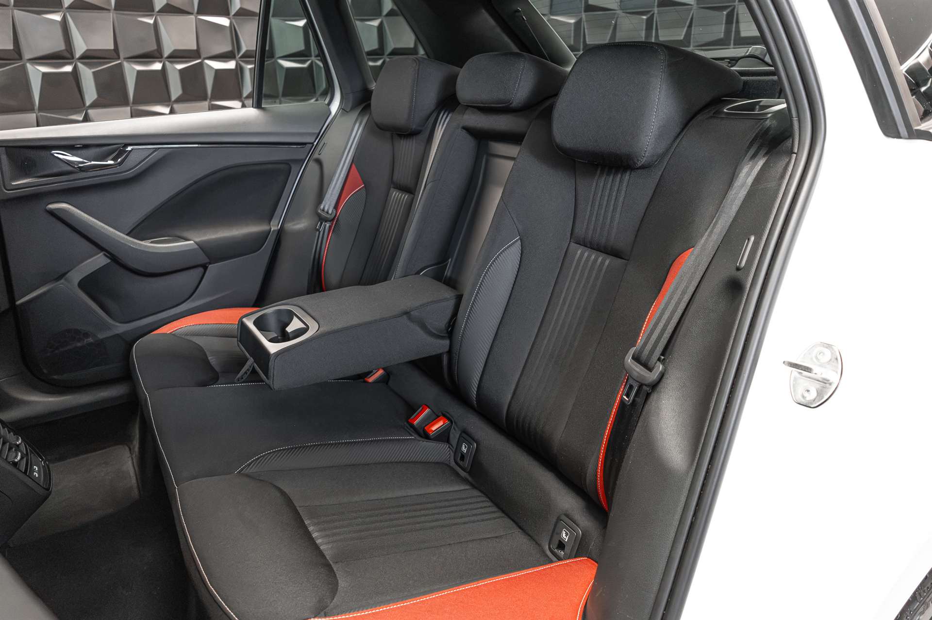 SKODA Kamiq 1.5 TSI ACT Monte Carlo DSG-image-25
