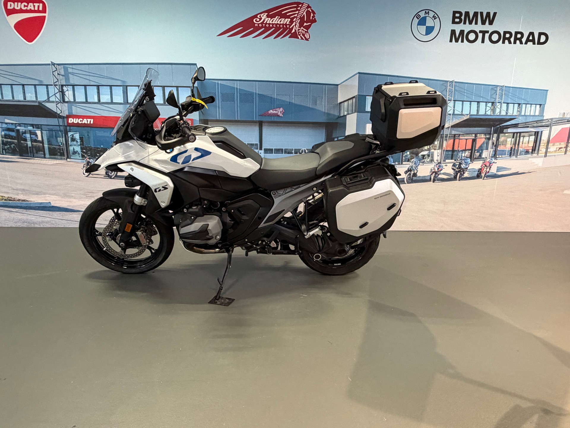 BMW R 1300 GS-showroom-element-2