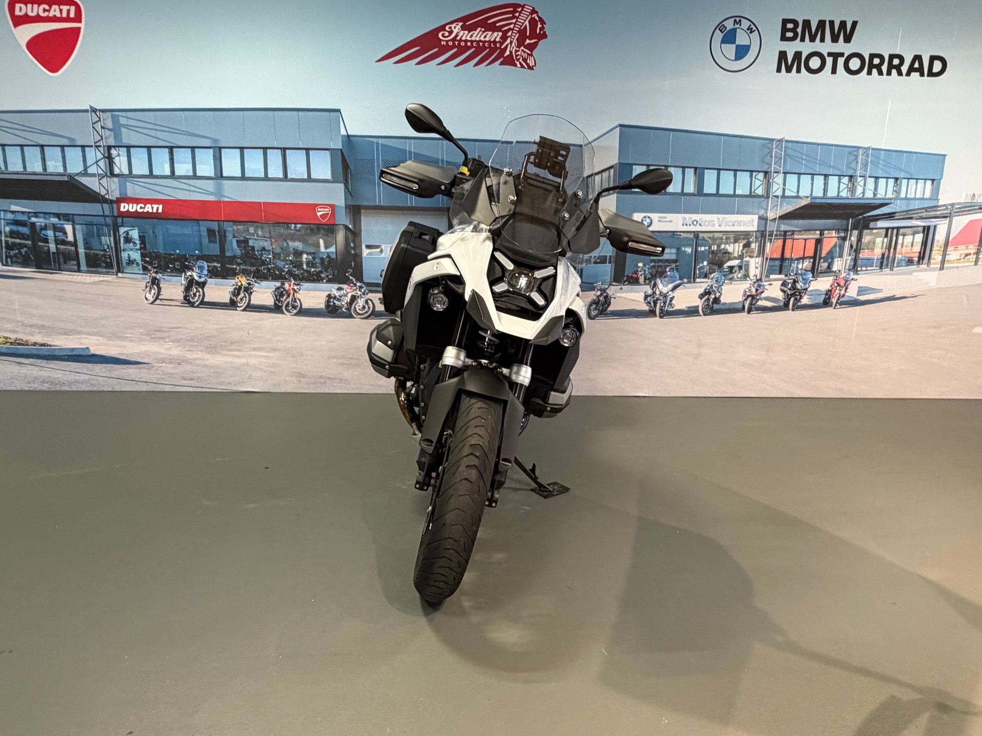 BMW R 1300 GS-showroom-element-1
