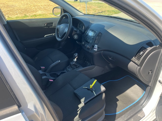 HYUNDAI i30 1.4 Comfort-image-6