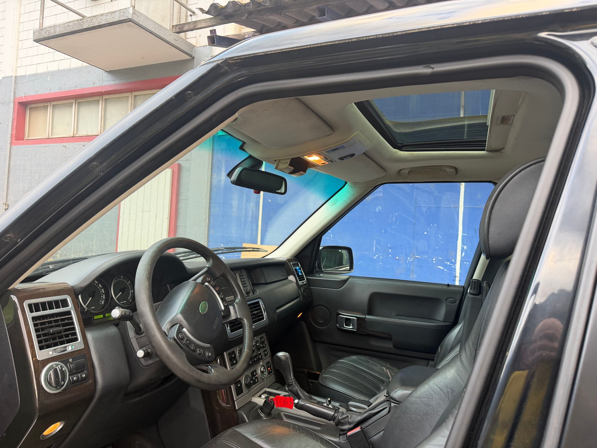 LAND ROVER Range Rover 4.4 V8 Vogue Automatic-image-11