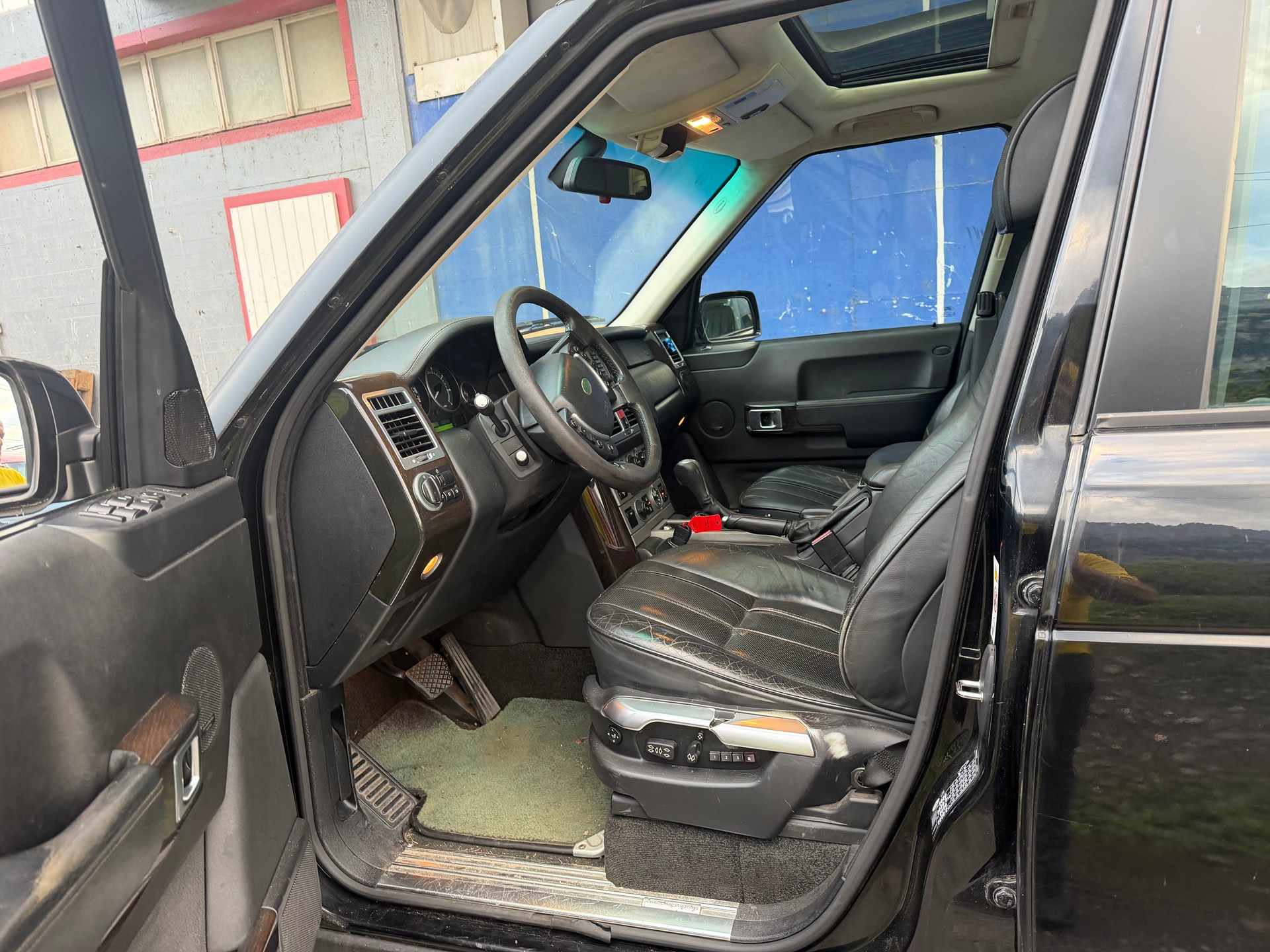 LAND ROVER Range Rover 4.4 V8 Vogue Automatic-image-12