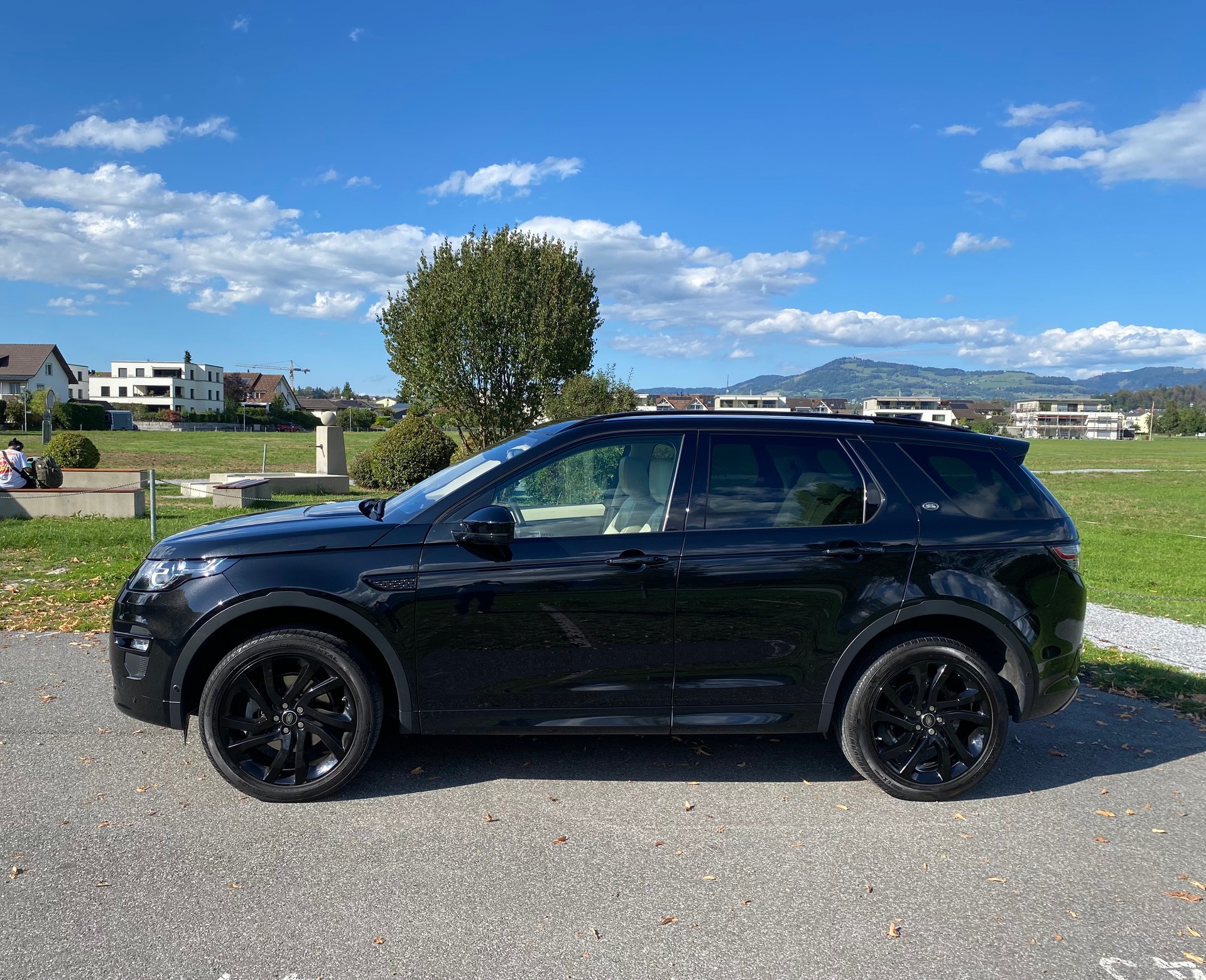 LAND ROVER 2.0 TD4 180 HSE Luxury-image-0
