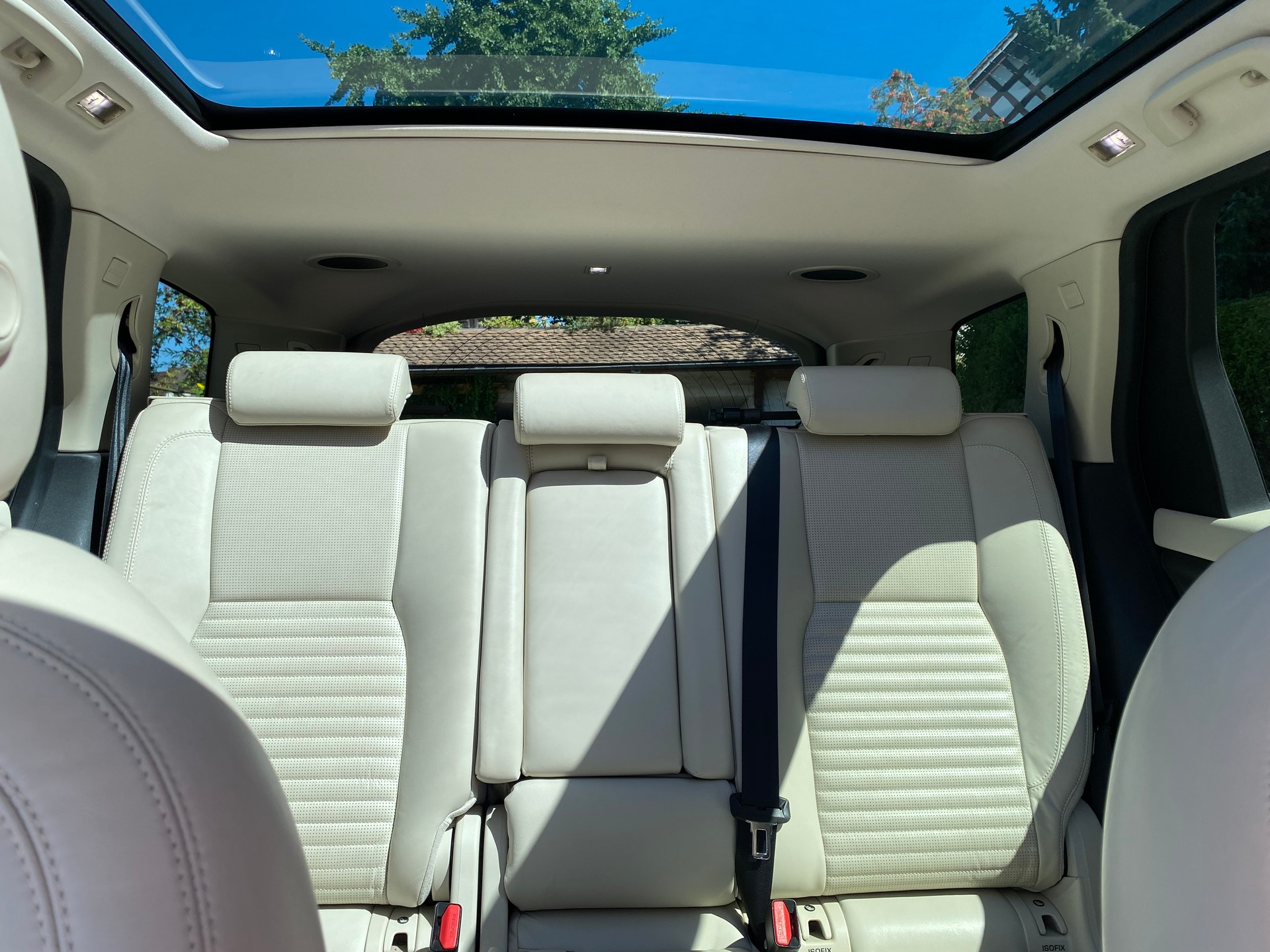LAND ROVER 2.0 TD4 180 HSE Luxury-image-14