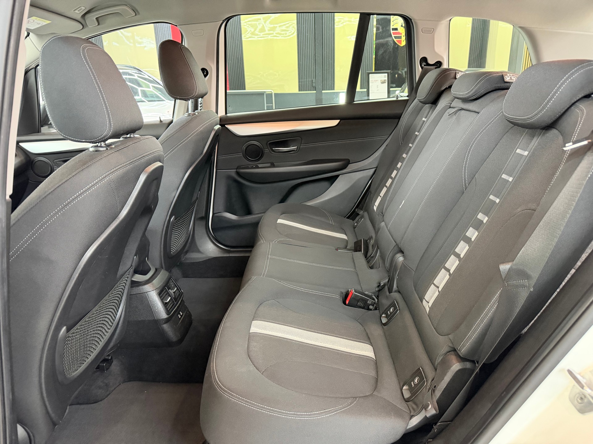 BMW 220d xDrive Gran Tourer Steptronic-image-15