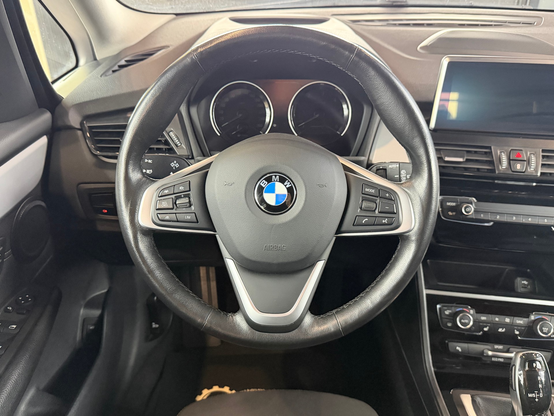 BMW 220d xDrive Gran Tourer Steptronic-image-13