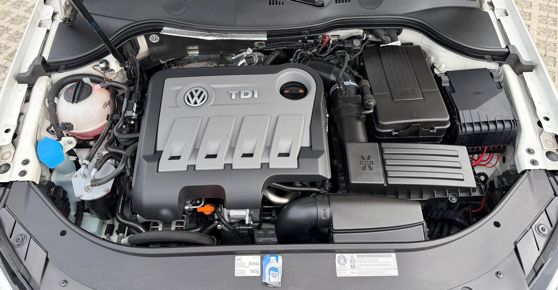 VW Passat Variant 2.0 TDI BMT Highline 4MDSG-image-10