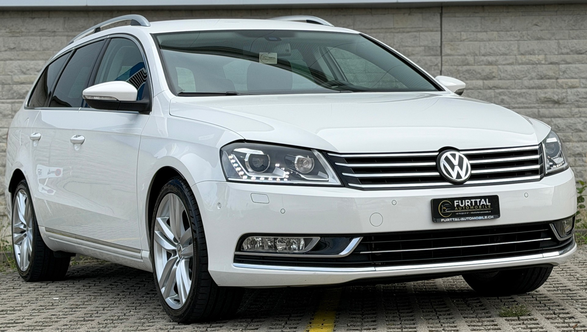 VW Passat Variant 2.0 TDI BMT Highline 4MDSG-image-1
