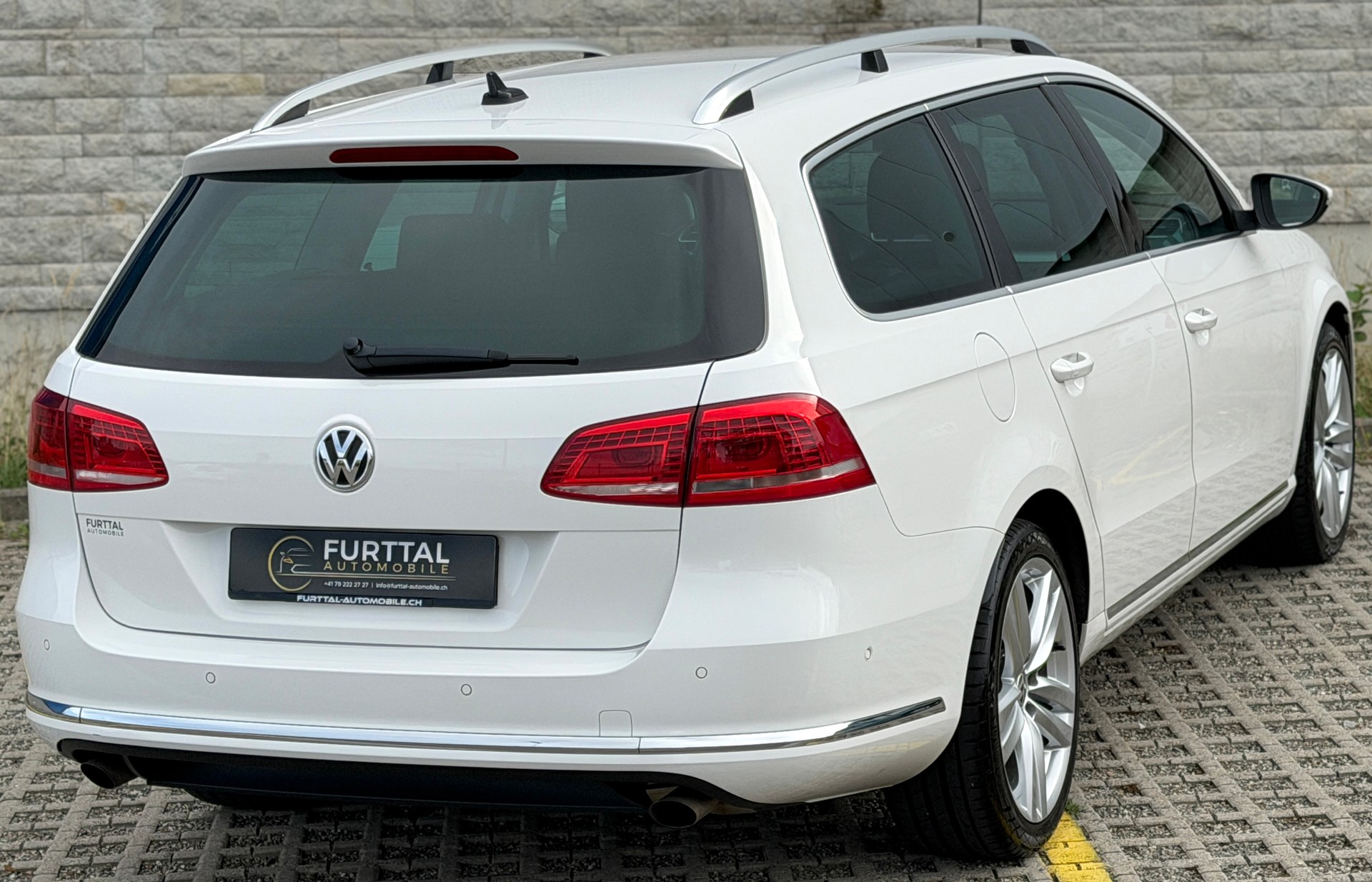VW Passat Variant 2.0 TDI BMT Highline 4MDSG-image-8