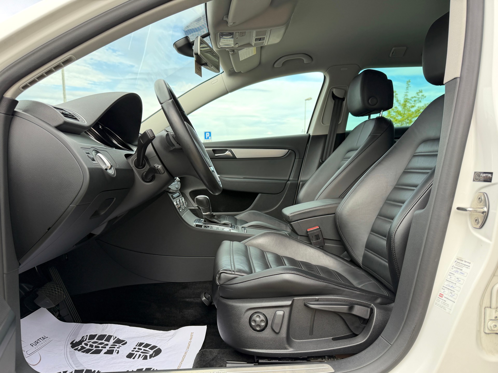 VW Passat Variant 2.0 TDI BMT Highline 4MDSG-image-15