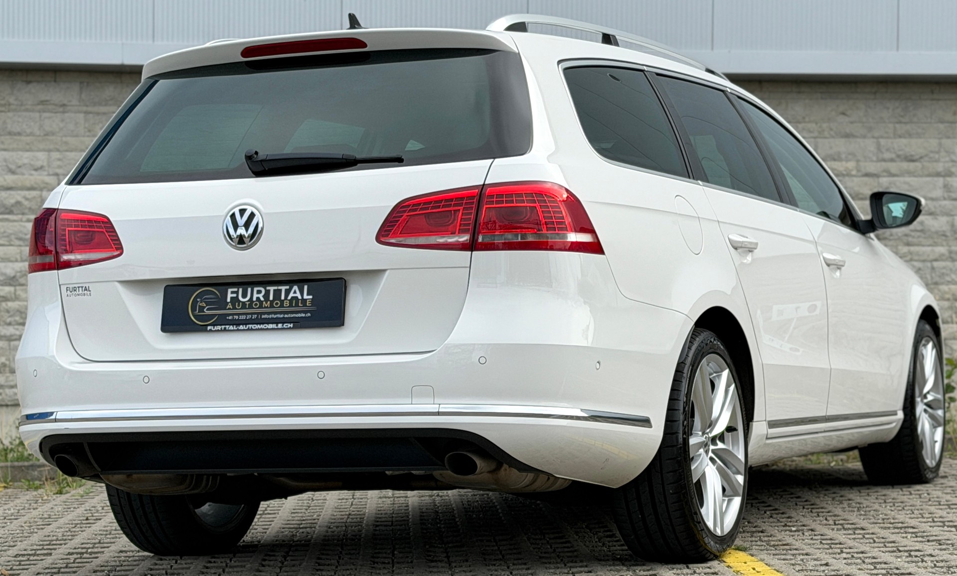 VW Passat Variant 2.0 TDI BMT Highline 4MDSG-image-9