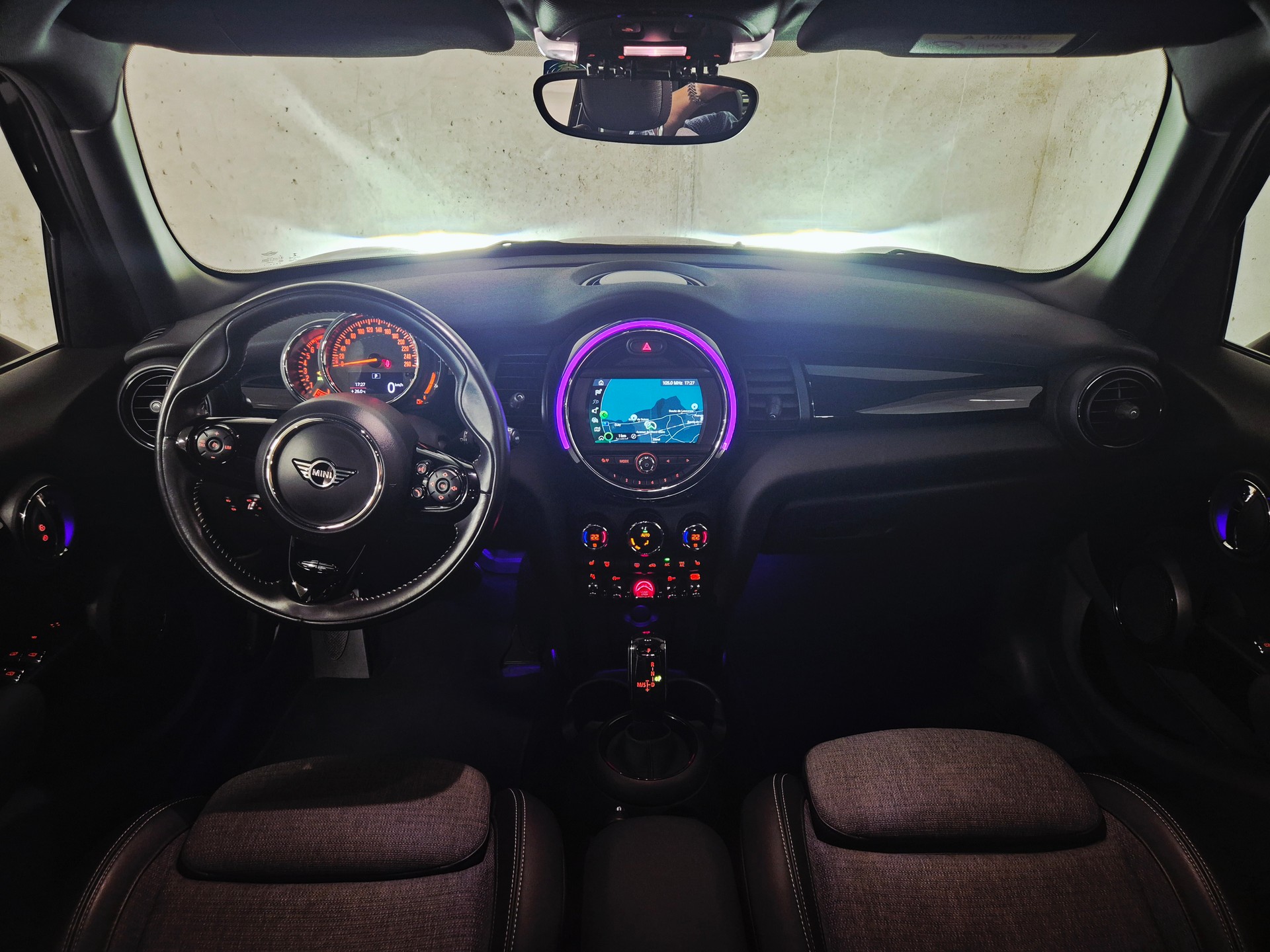 MINI Cooper Blackyard "Full Black" Steptronic DKG-image-9