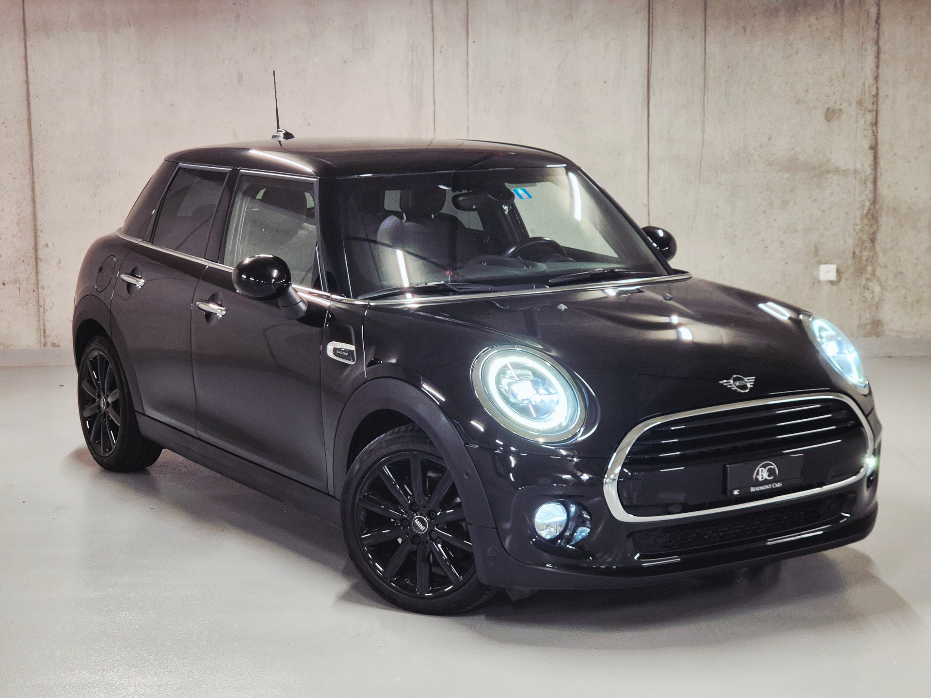 MINI Cooper Blackyard "Full Black" Steptronic DKG