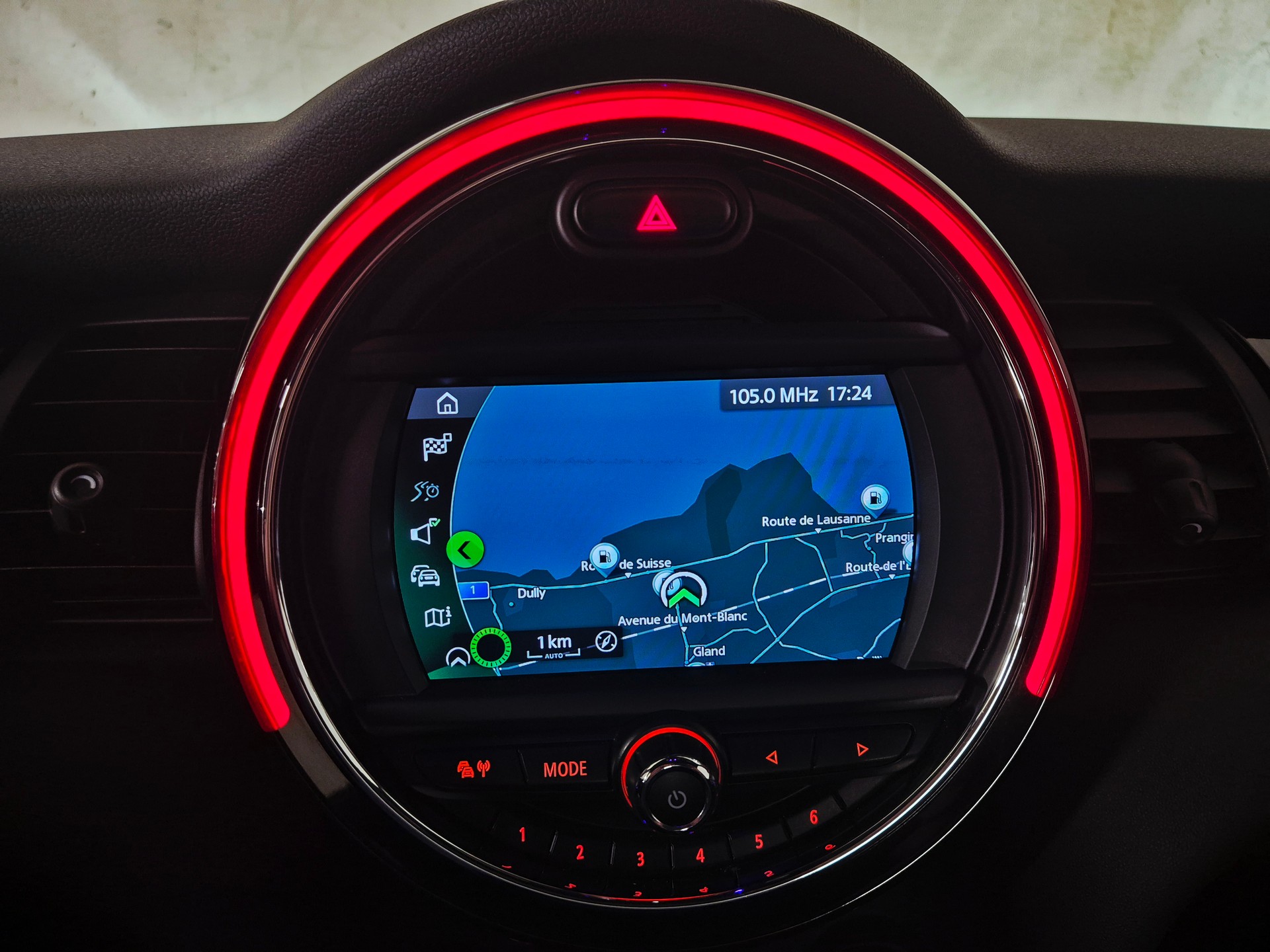 MINI Cooper Blackyard "Full Black" Steptronic DKG-image-17