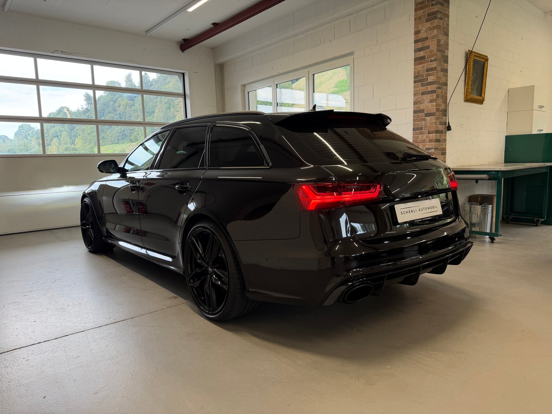 AUDI RS6 Avant 4.0 TFSI V8 performance quattro-image-4