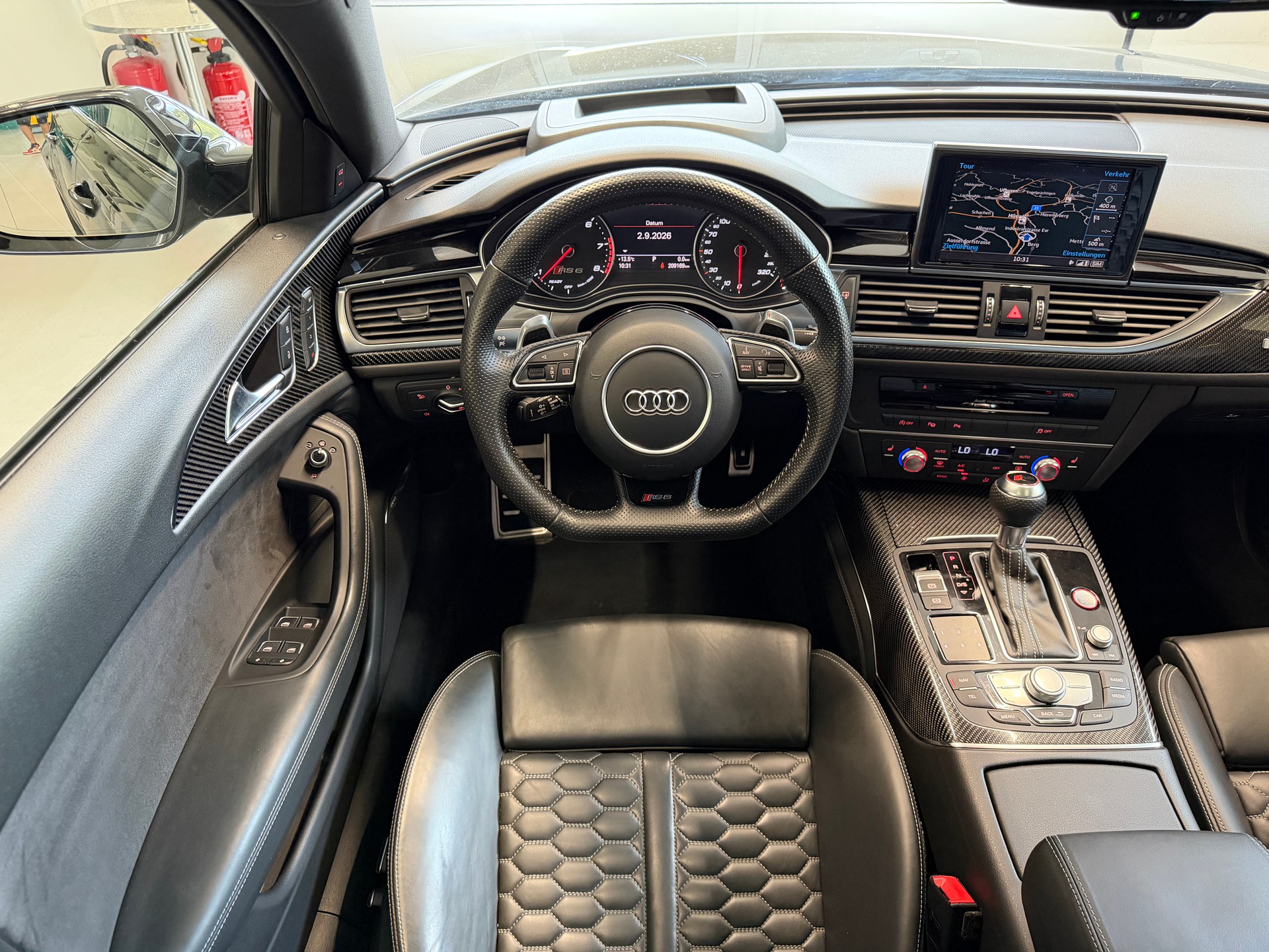 AUDI RS6 Avant 4.0 TFSI V8 performance quattro-image-10