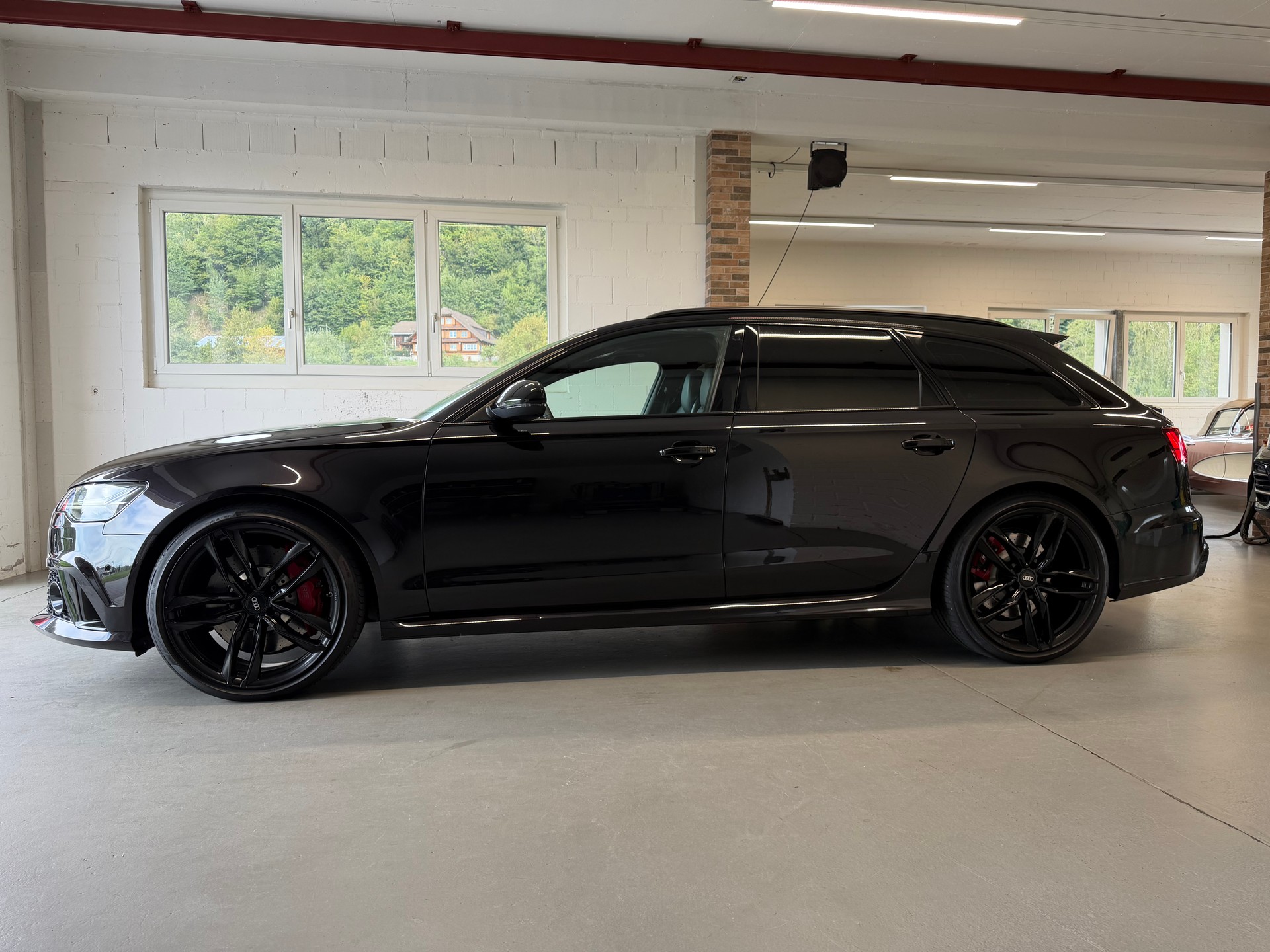AUDI RS6 Avant 4.0 TFSI V8 performance quattro-image-3