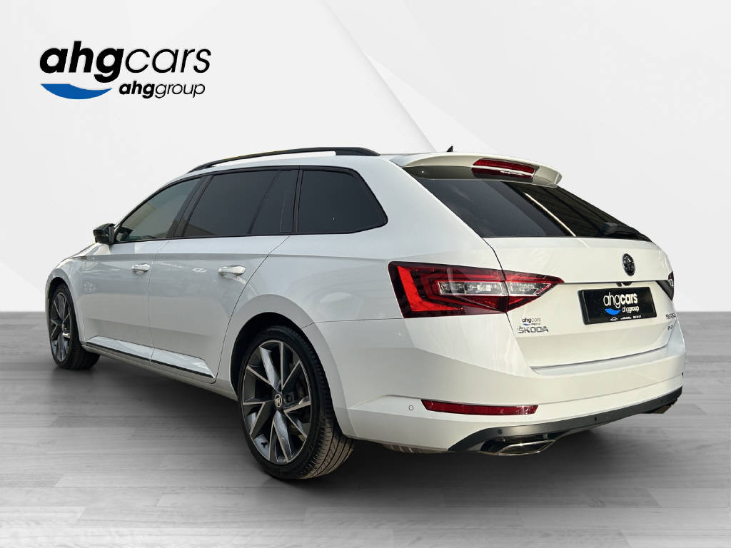 SKODA Superb Combi 2.0 TSI 280 SportLine+ 4x4 DSG-image-2