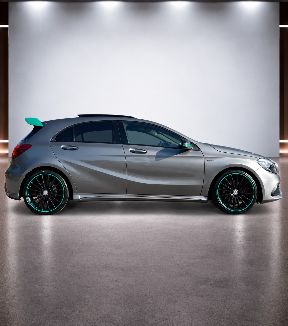 MERCEDES-BENZ A 250 Sport 4 m-image-0