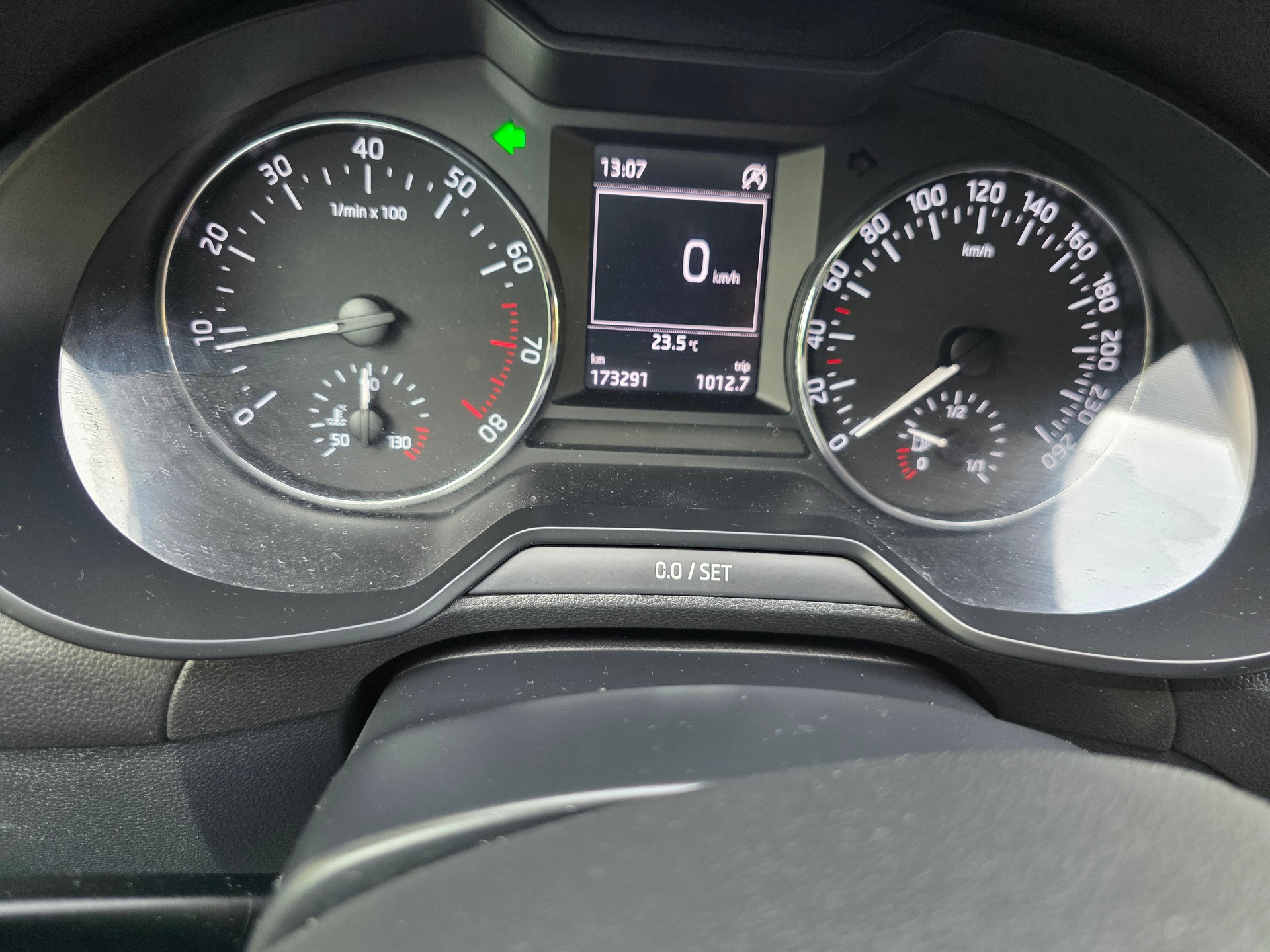 SKODA Octavia Combi 1.8 TSI Ambition 4x4 DSG-image-23