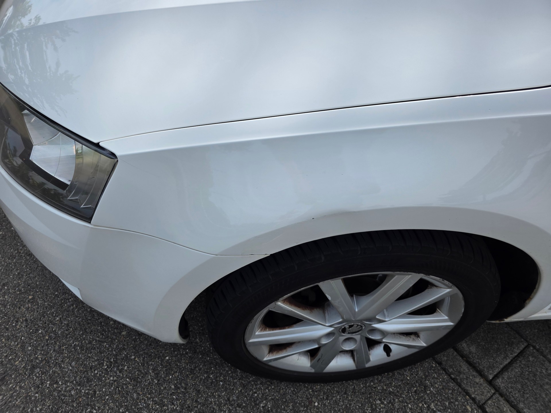 SKODA Octavia Combi 1.8 TSI Ambition 4x4 DSG-image-10