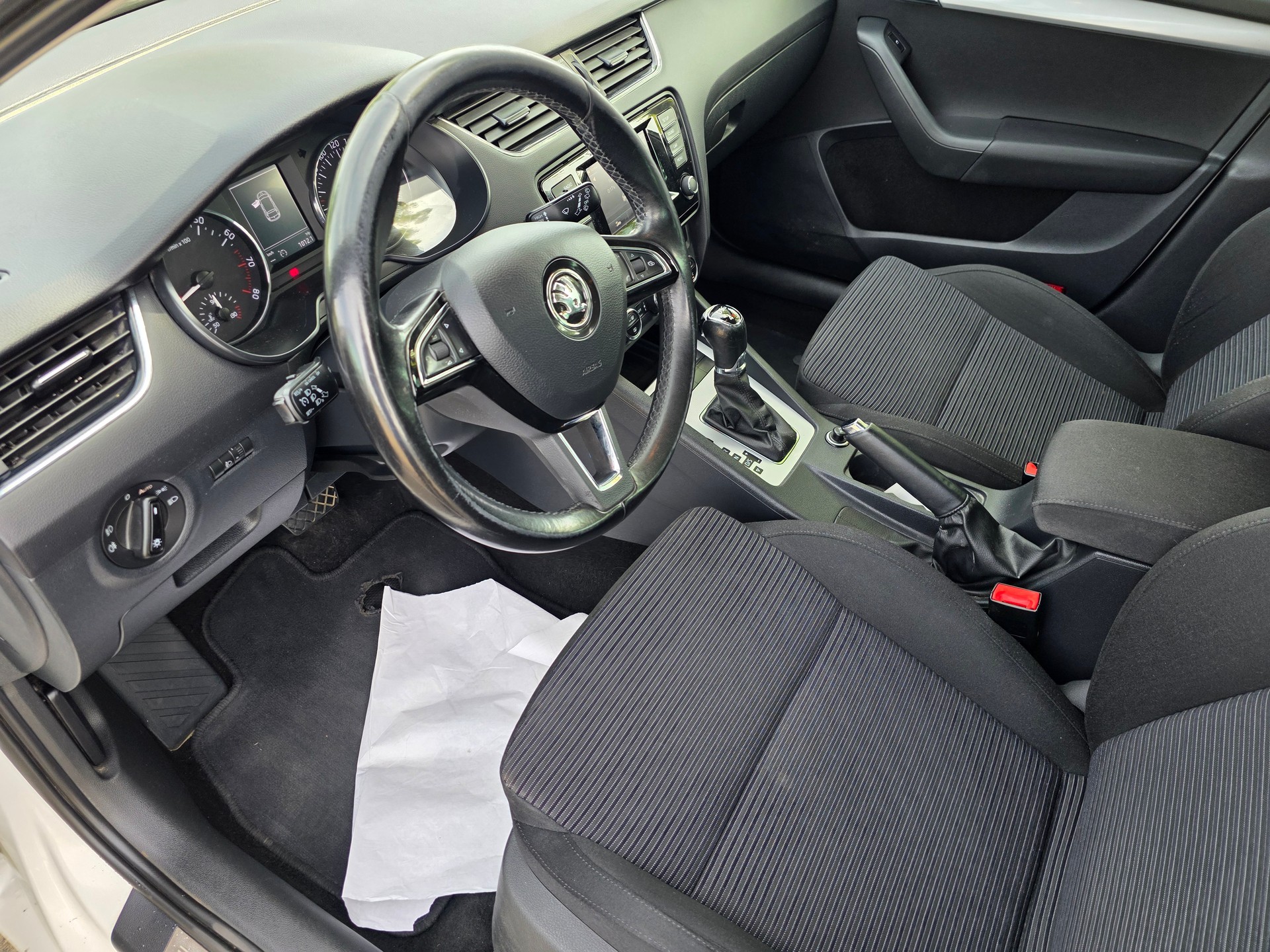 SKODA Octavia Combi 1.8 TSI Ambition 4x4 DSG-image-20