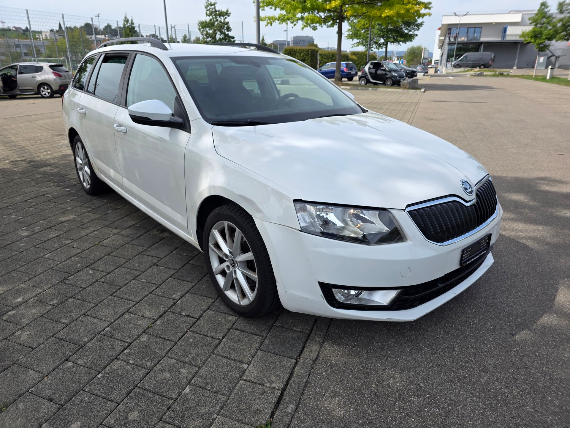 SKODA Octavia Combi 1.8 TSI Ambition 4x4 DSG-image-3