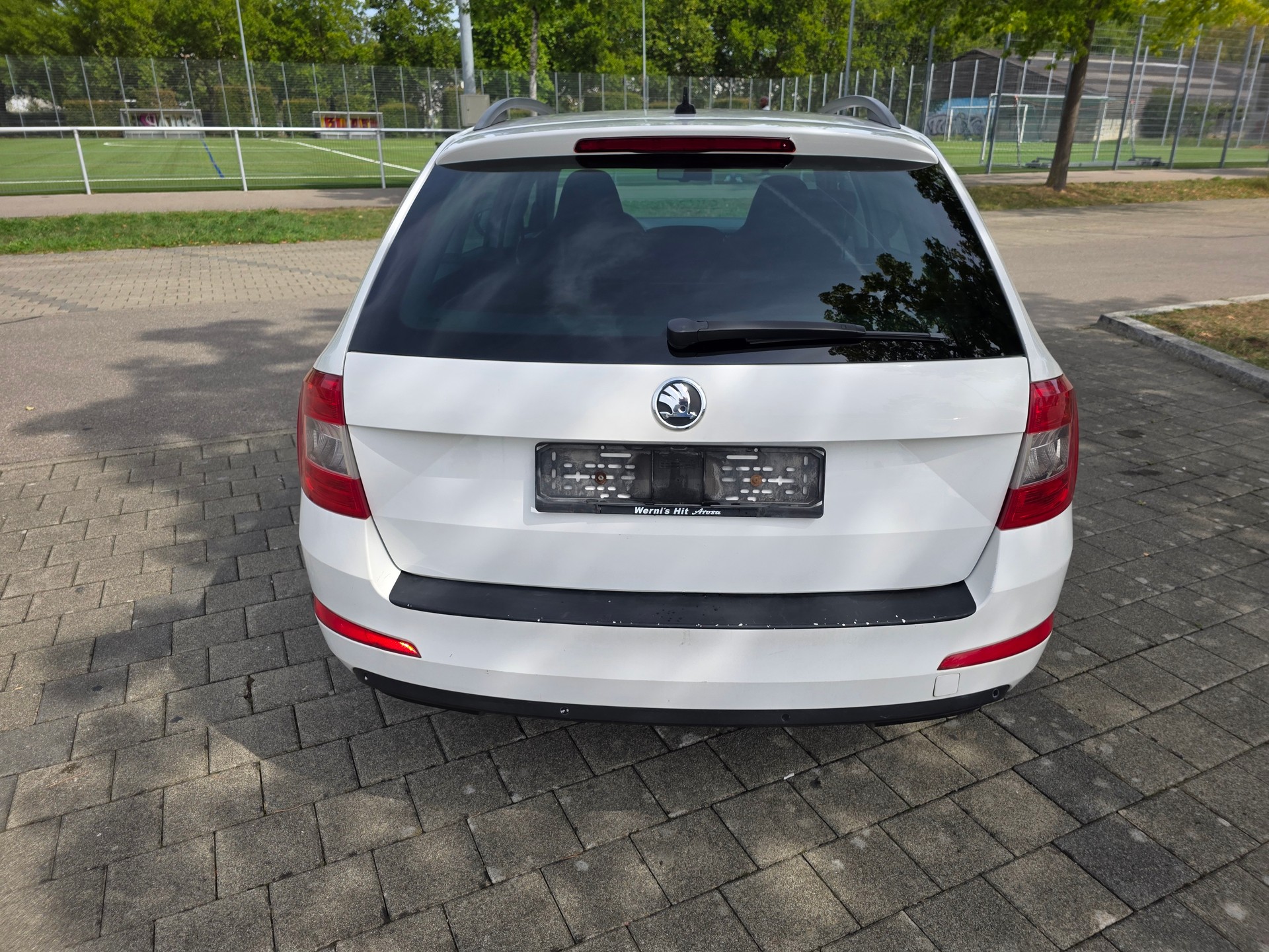 SKODA Octavia Combi 1.8 TSI Ambition 4x4 DSG-image-5