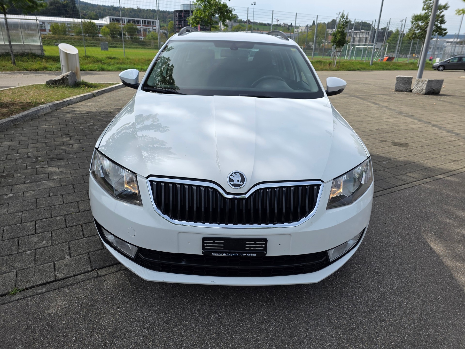 SKODA Octavia Combi 1.8 TSI Ambition 4x4 DSG-image-1