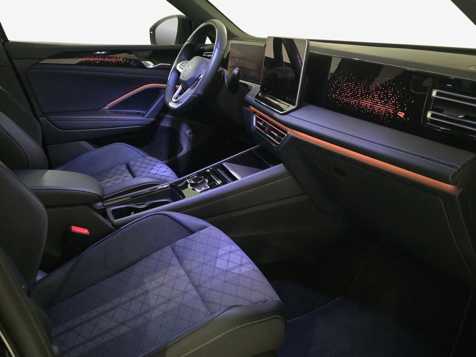 VW Tiguan 2.0 TSI DSG R-Line 4Motion-image-14