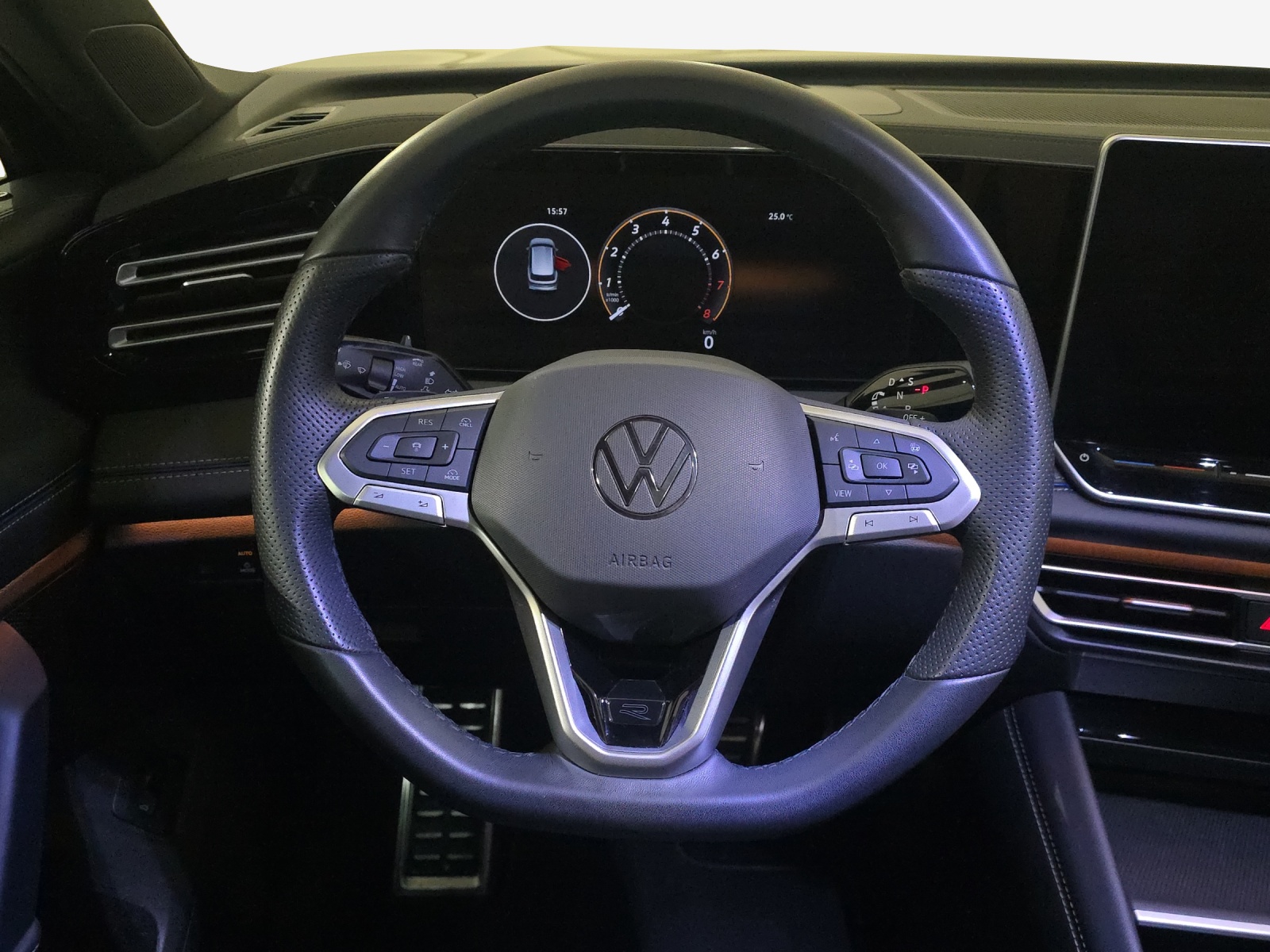 VW Tiguan 2.0 TSI DSG R-Line 4Motion-image-9