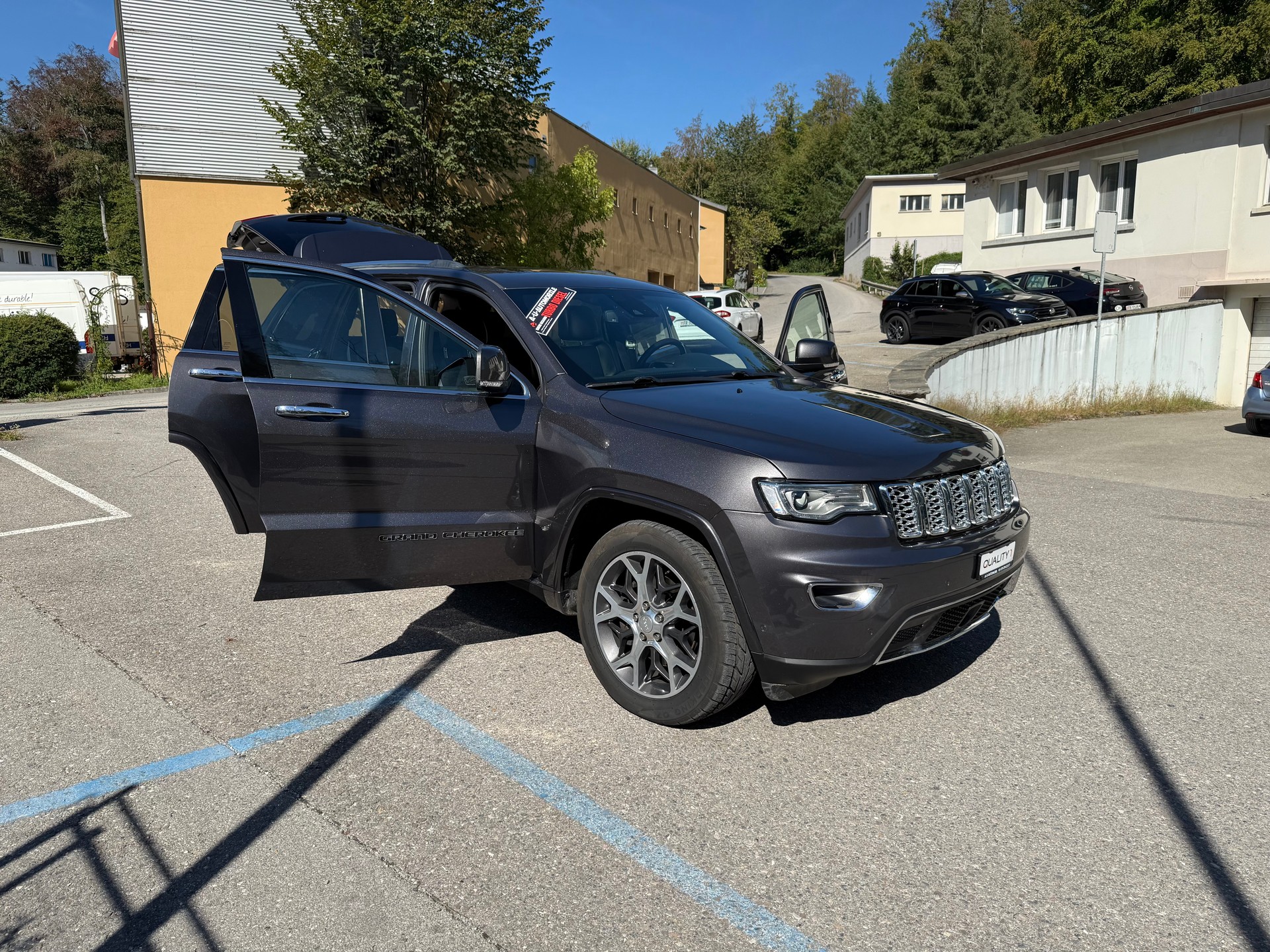 JEEP Grand Cherokee 3.0 CRD Overland Automatic-image-22
