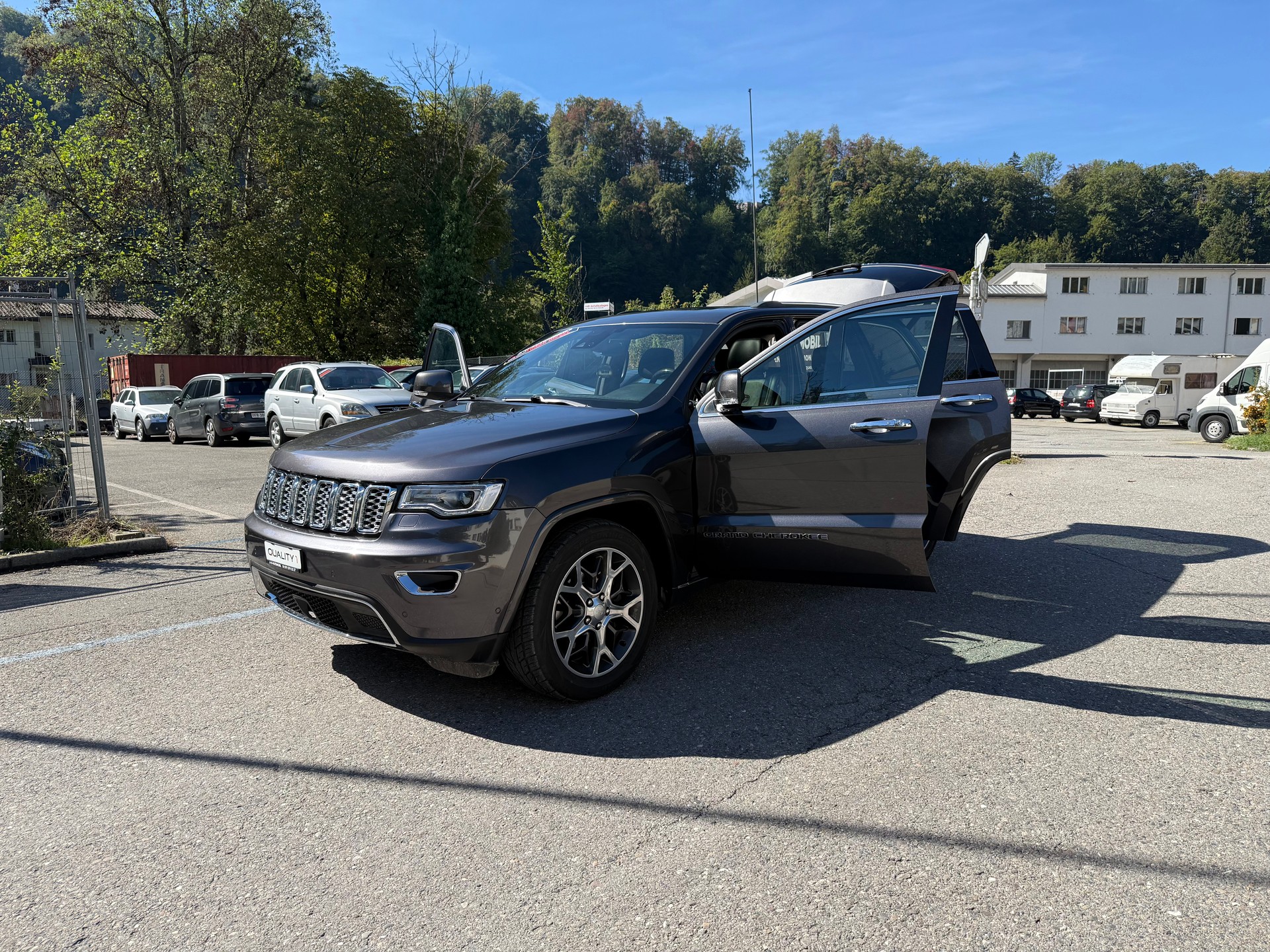 JEEP Grand Cherokee 3.0 CRD Overland Automatic-image-16