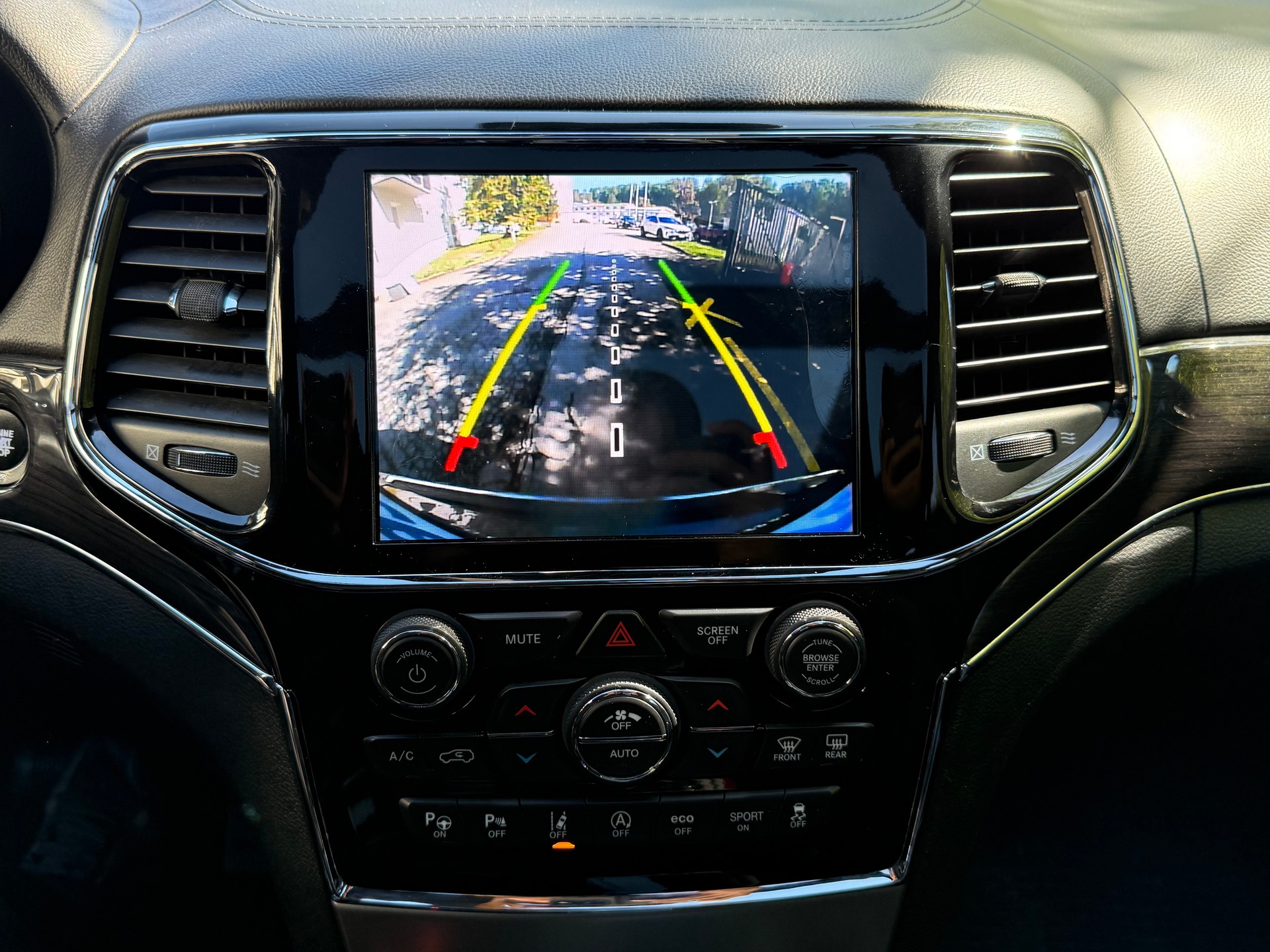JEEP Grand Cherokee 3.0 CRD Overland Automatic-image-26