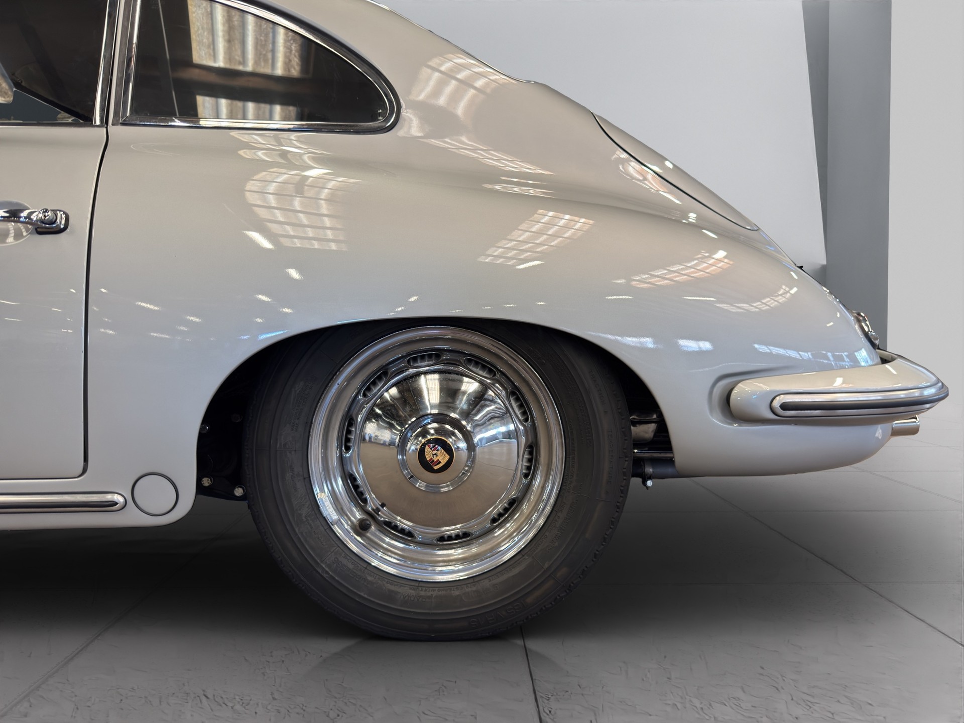 PORSCHE B T5 Monogrille-image-17
