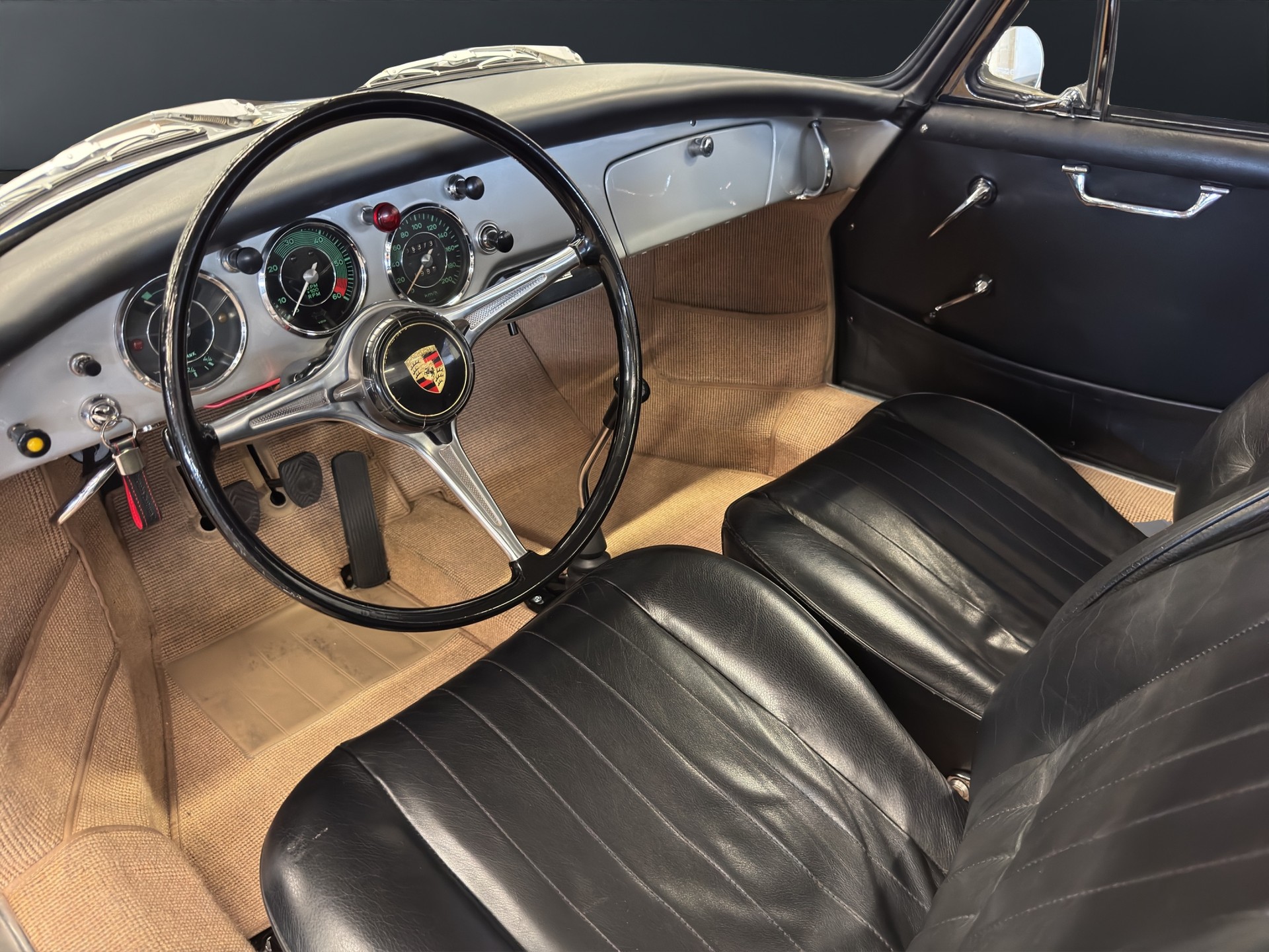 PORSCHE B T5 Monogrille-image-9
