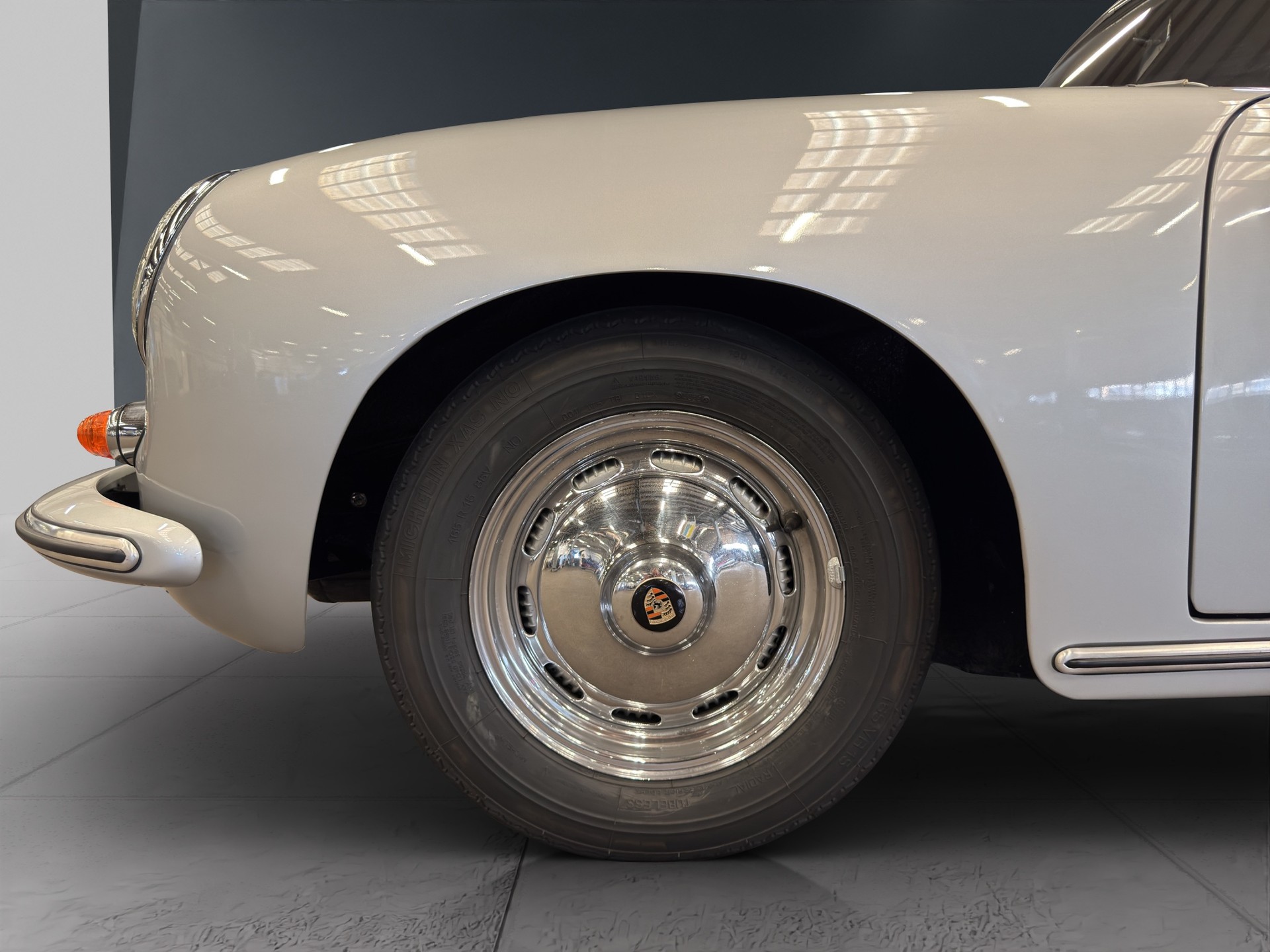 PORSCHE B T5 Monogrille-image-15
