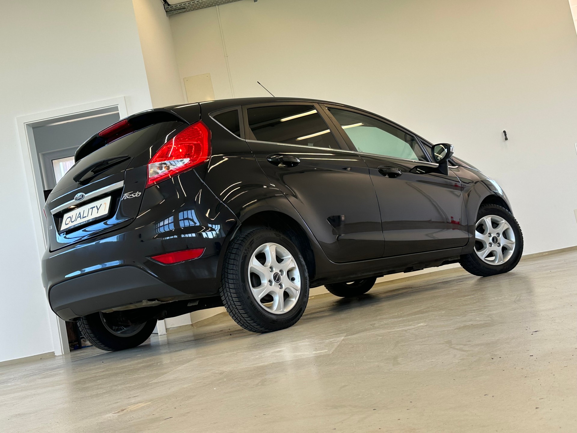 FORD Fiesta 1.6 16V Titanium-image-14
